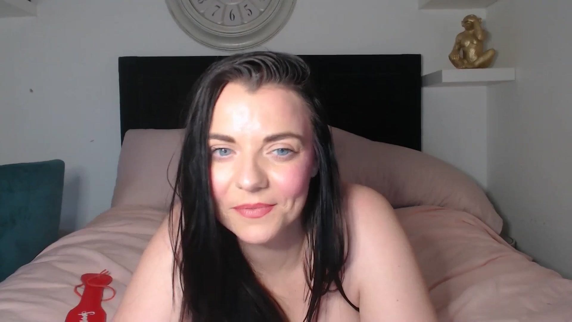 Gallery image thumbnail from innocentSamx's myfreecams stream on, 03/19/2026, 15:11 image 12 of 20