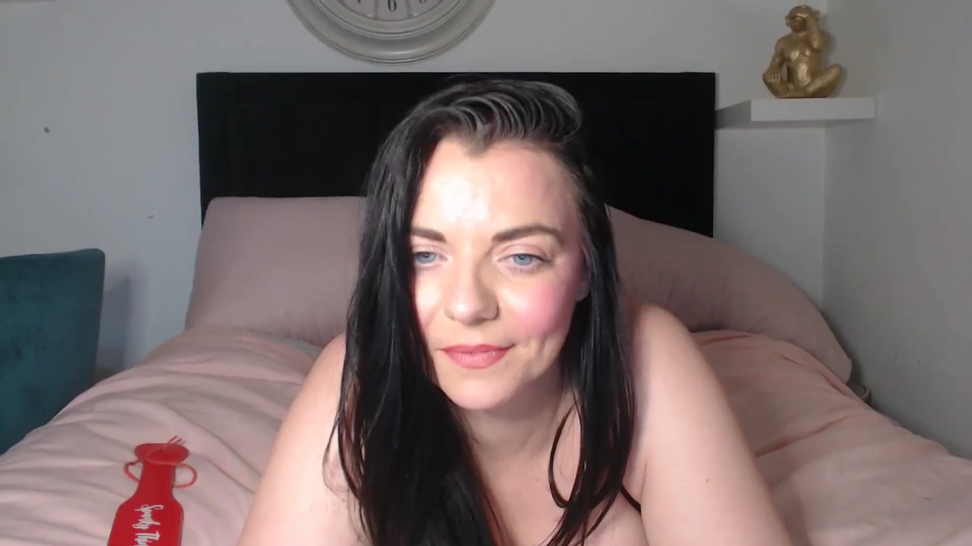 Gallery image thumbnail from innocentSamx's myfreecams stream on, 03/19/2026, 15:11 image 15 of 20
