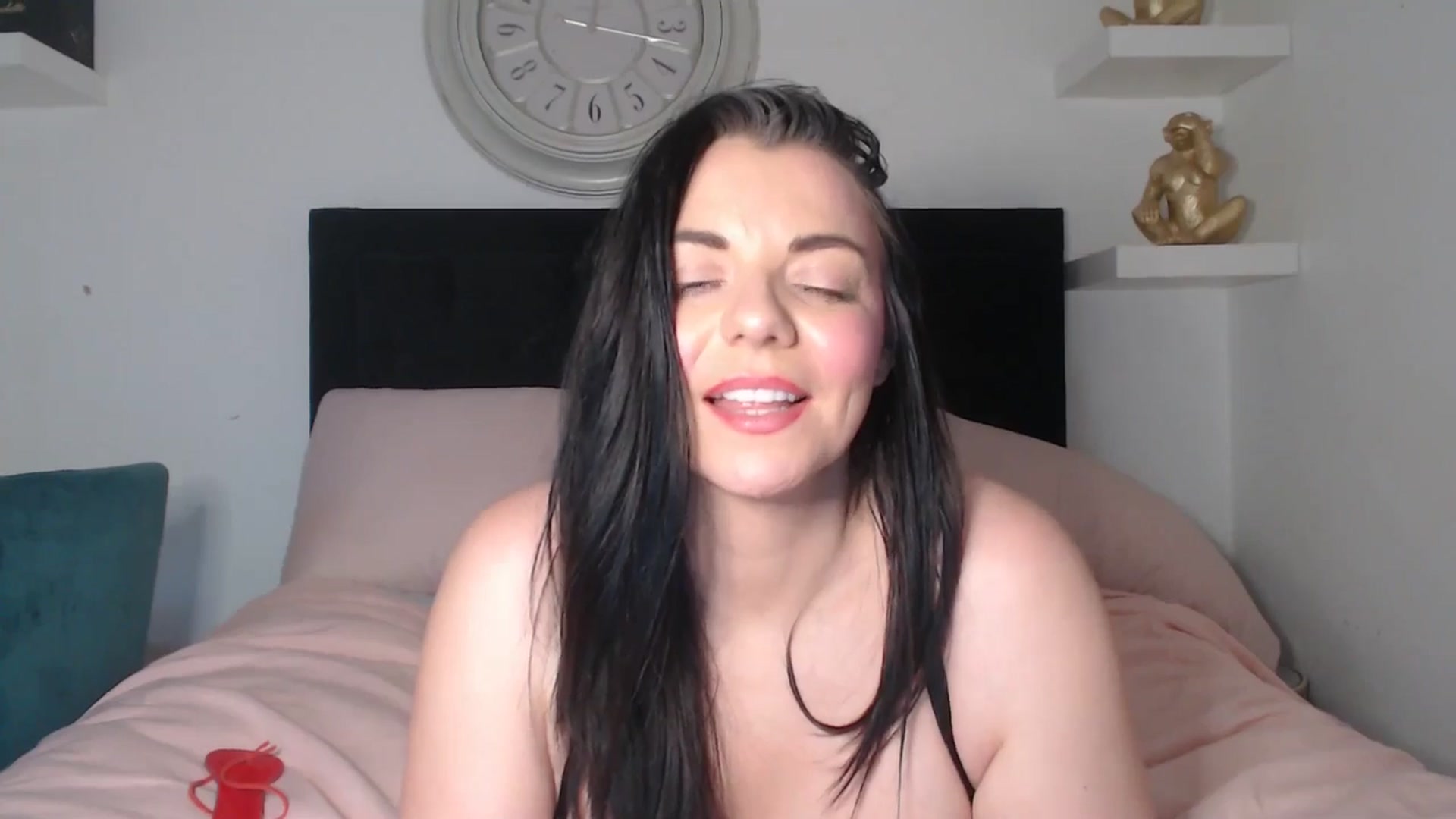 Gallery image thumbnail from innocentSamx's myfreecams stream on, 03/19/2026, 15:11 image 16 of 20