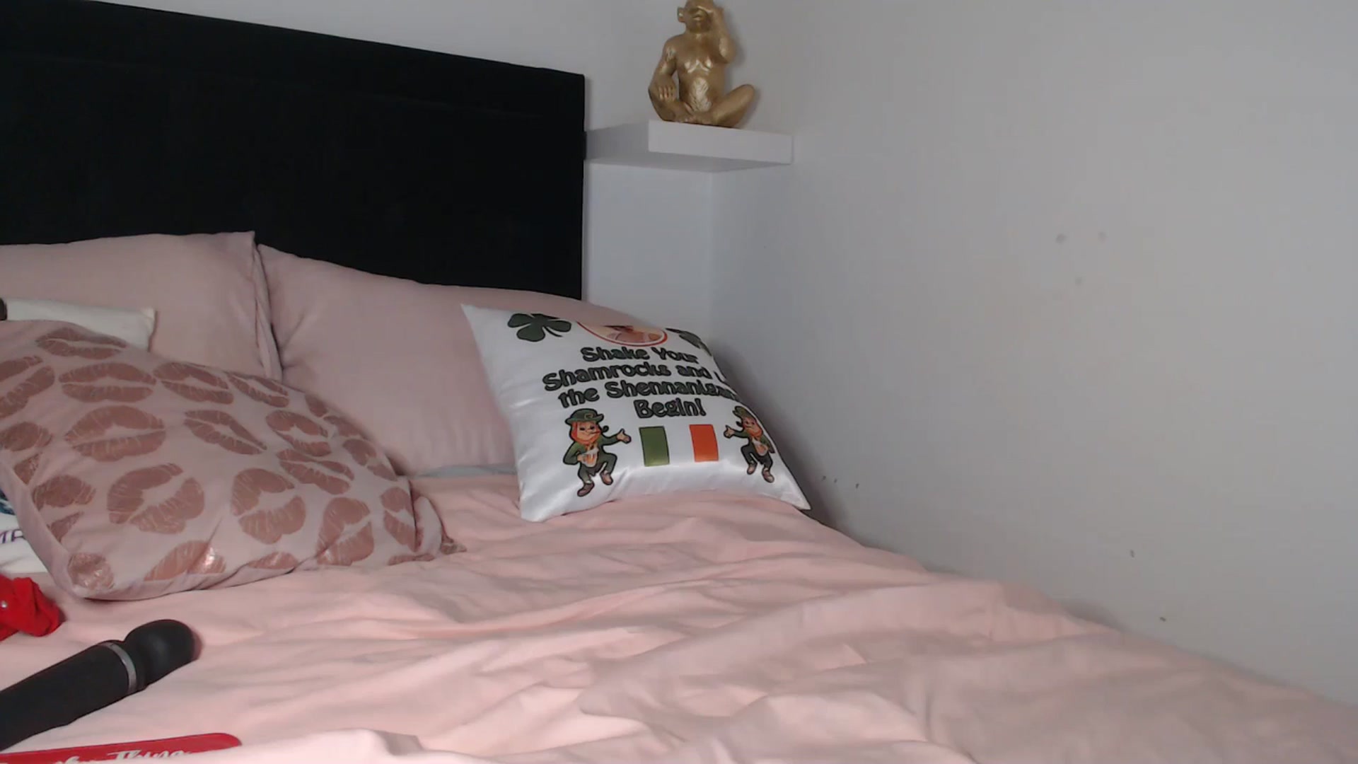 Gallery image thumbnail from innocentSamx's myfreecams stream on, 03/20/2026, 14:59 image 1 of 20