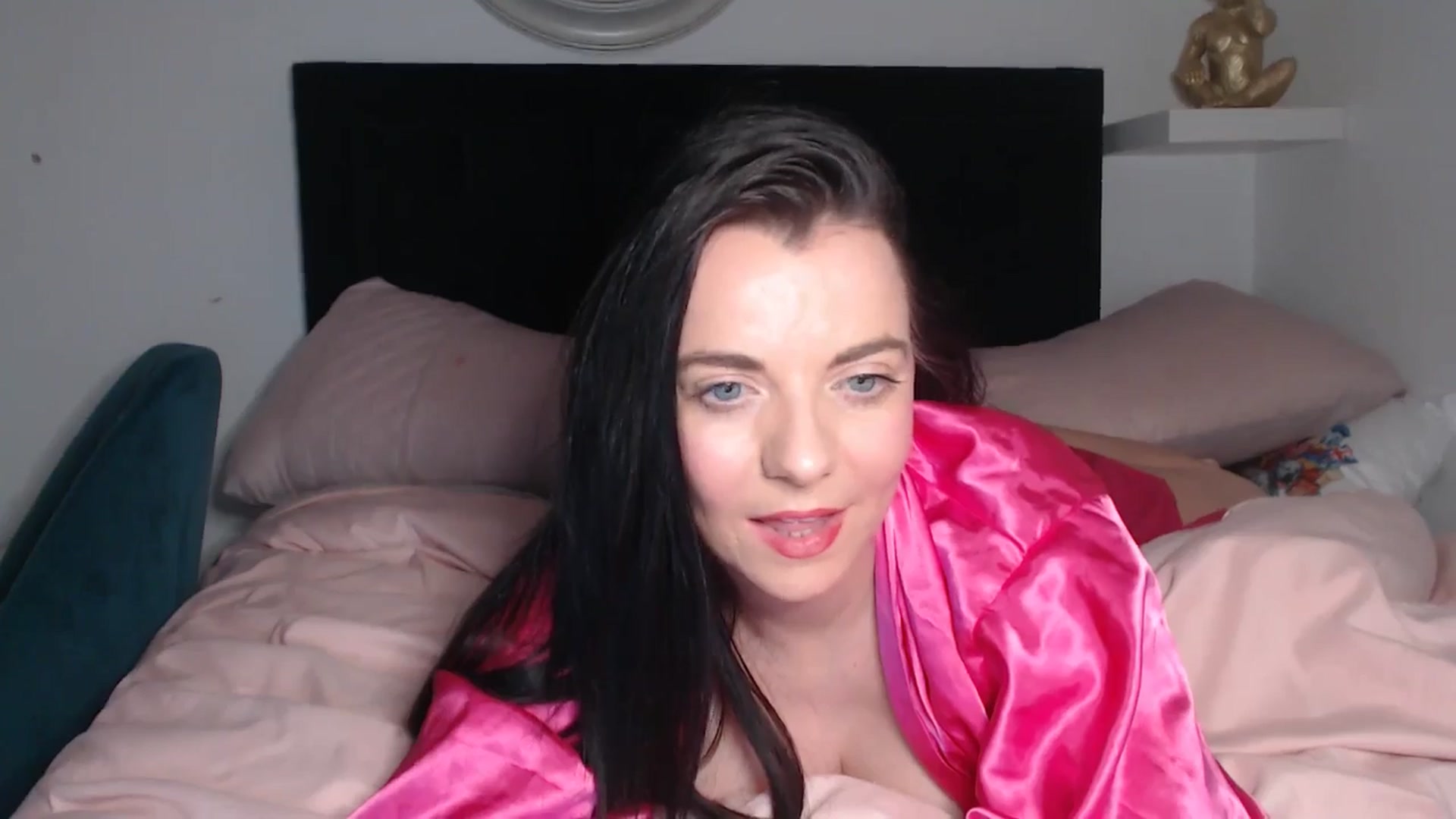 Gallery image thumbnail from innocentSamx's myfreecams stream on, 03/25/2026, 15:34 image 4 of 20