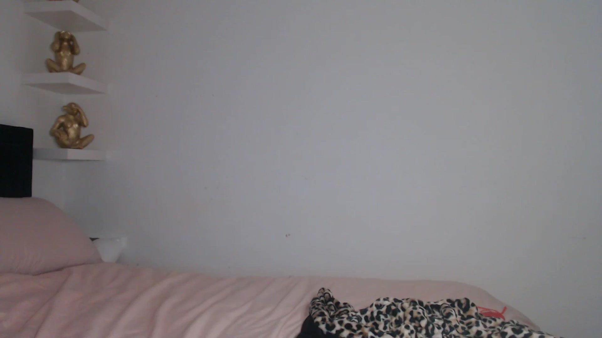 Gallery image thumbnail from innocentSamx's myfreecams stream on, 03/28/2026, 19:23 image 7 of 20