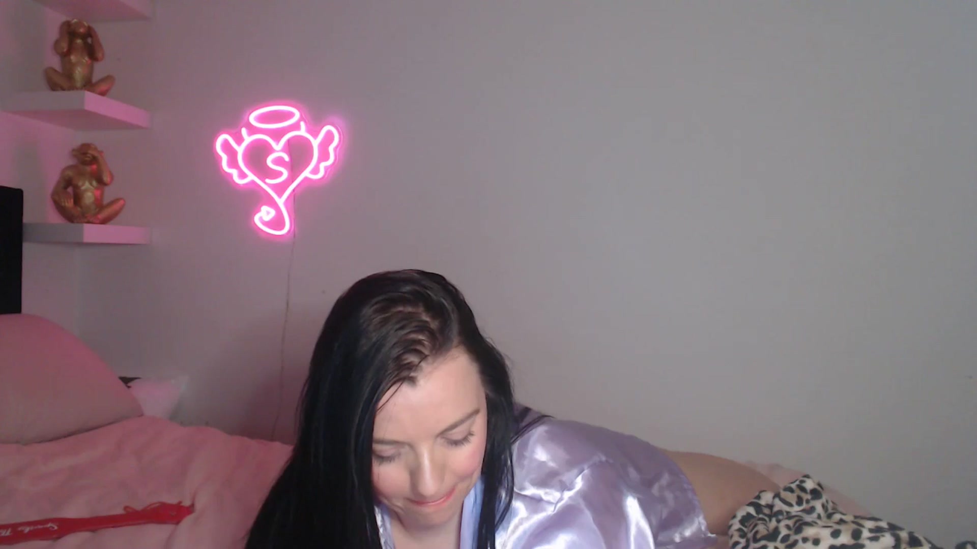 Gallery image thumbnail from innocentSamx's myfreecams stream on, 03/28/2026, 19:23 image 14 of 20
