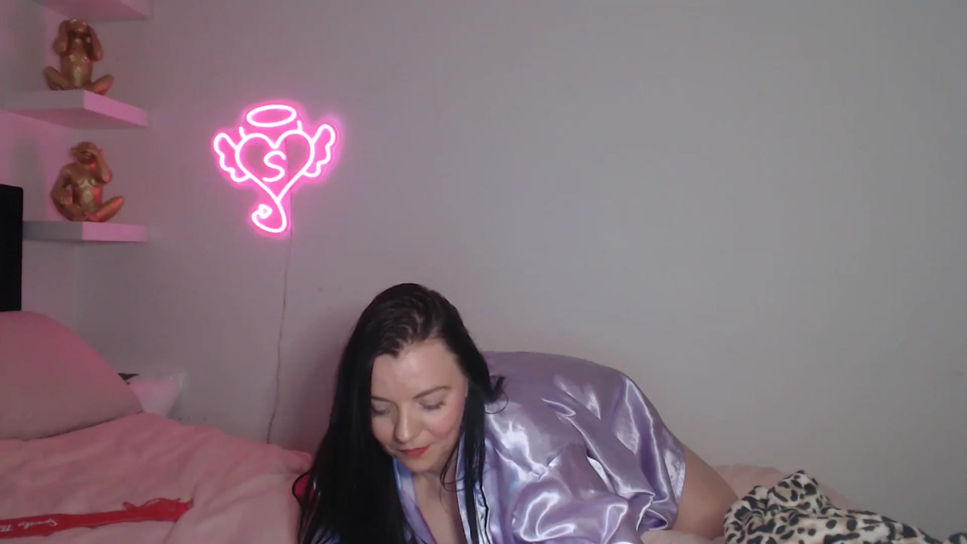 Gallery image thumbnail from innocentSamx's myfreecams stream on, 03/28/2026, 19:23 image 15 of 20