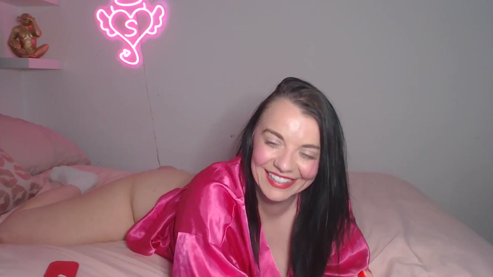 Gallery image thumbnail from innocentSamx's myfreecams stream on, 04/08/2026, 12:53 image 15 of 20