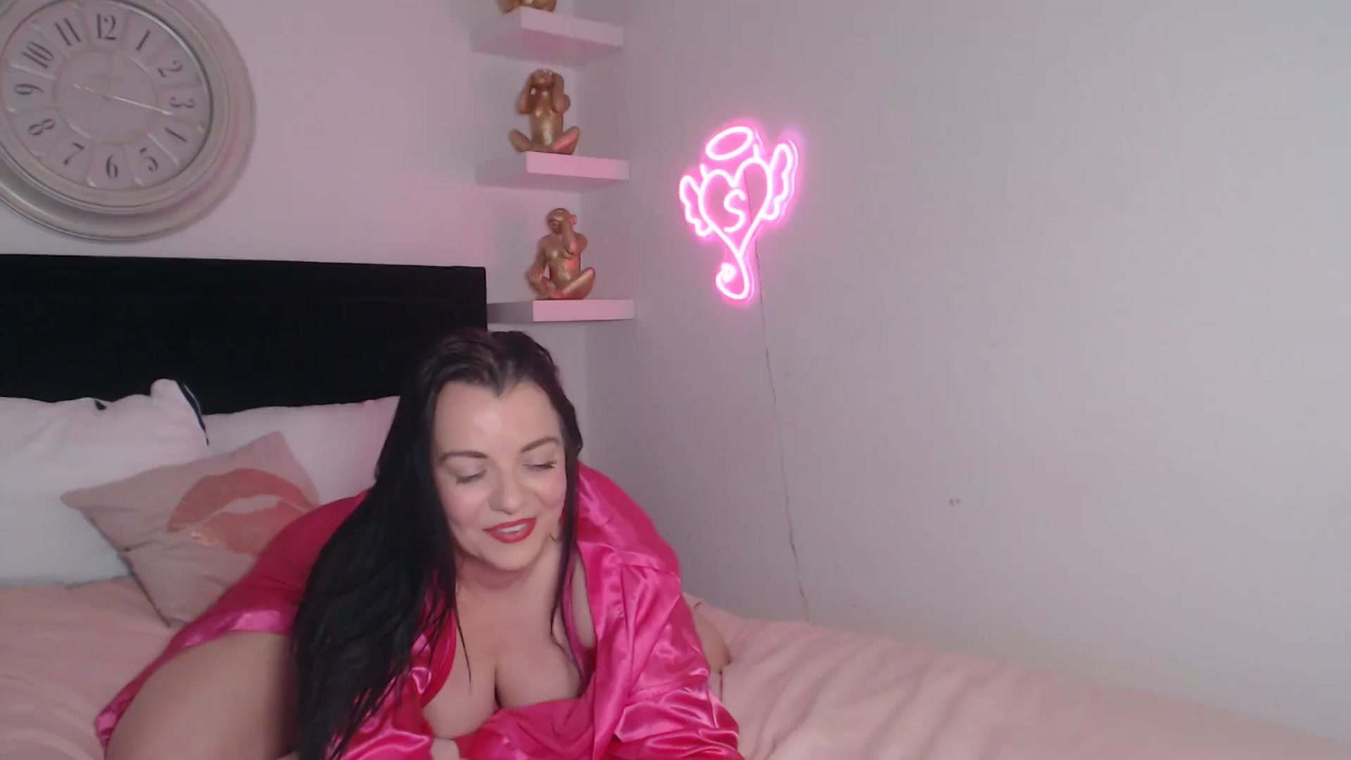 Gallery image thumbnail from innocentSamx's myfreecams stream on, 04/12/2026, 11:54 image 11 of 20