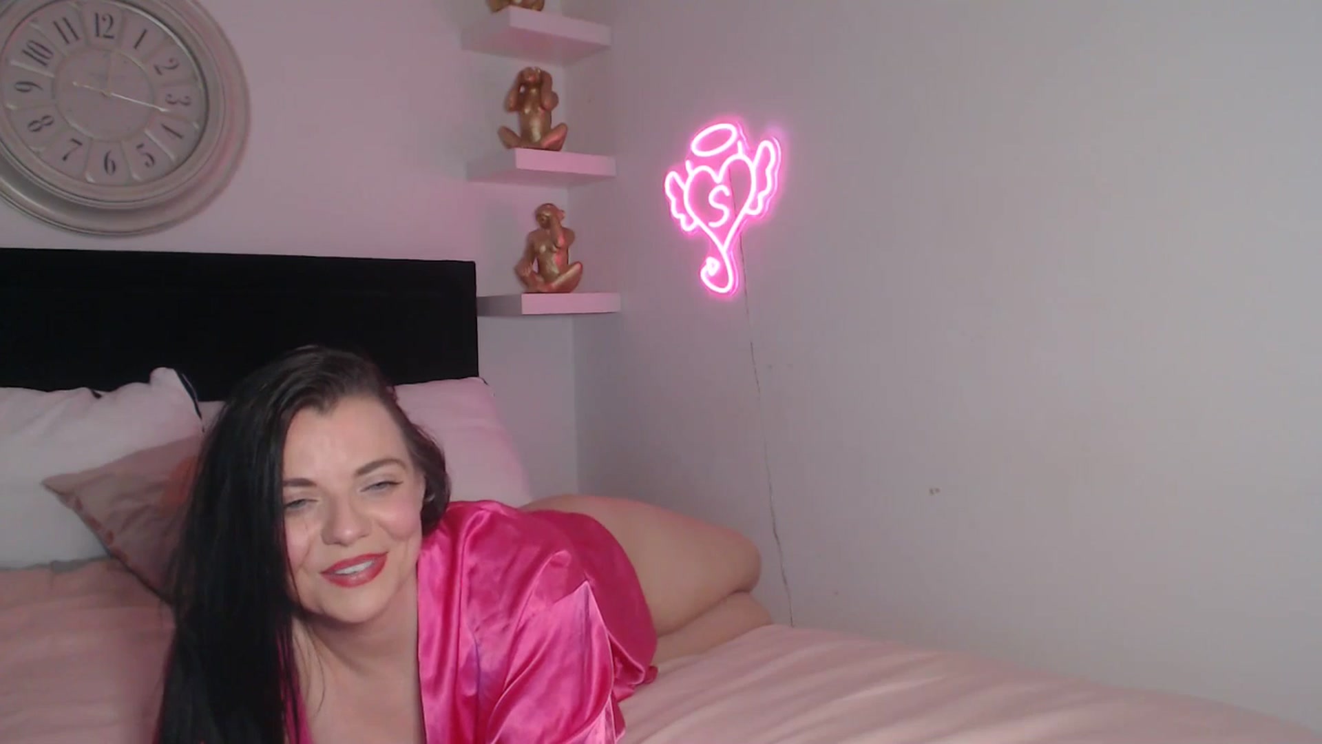 Gallery image thumbnail from innocentSamx's myfreecams stream on, 04/12/2026, 12:48 image 15 of 20