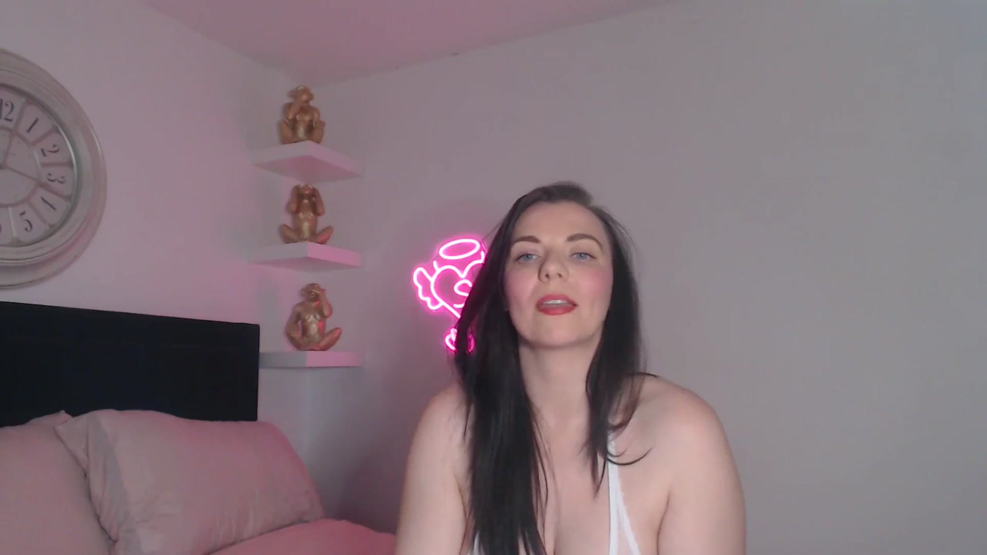Gallery image thumbnail from innocentSamx's myfreecams stream on, 04/14/2026, 13:56 image 6 of 20