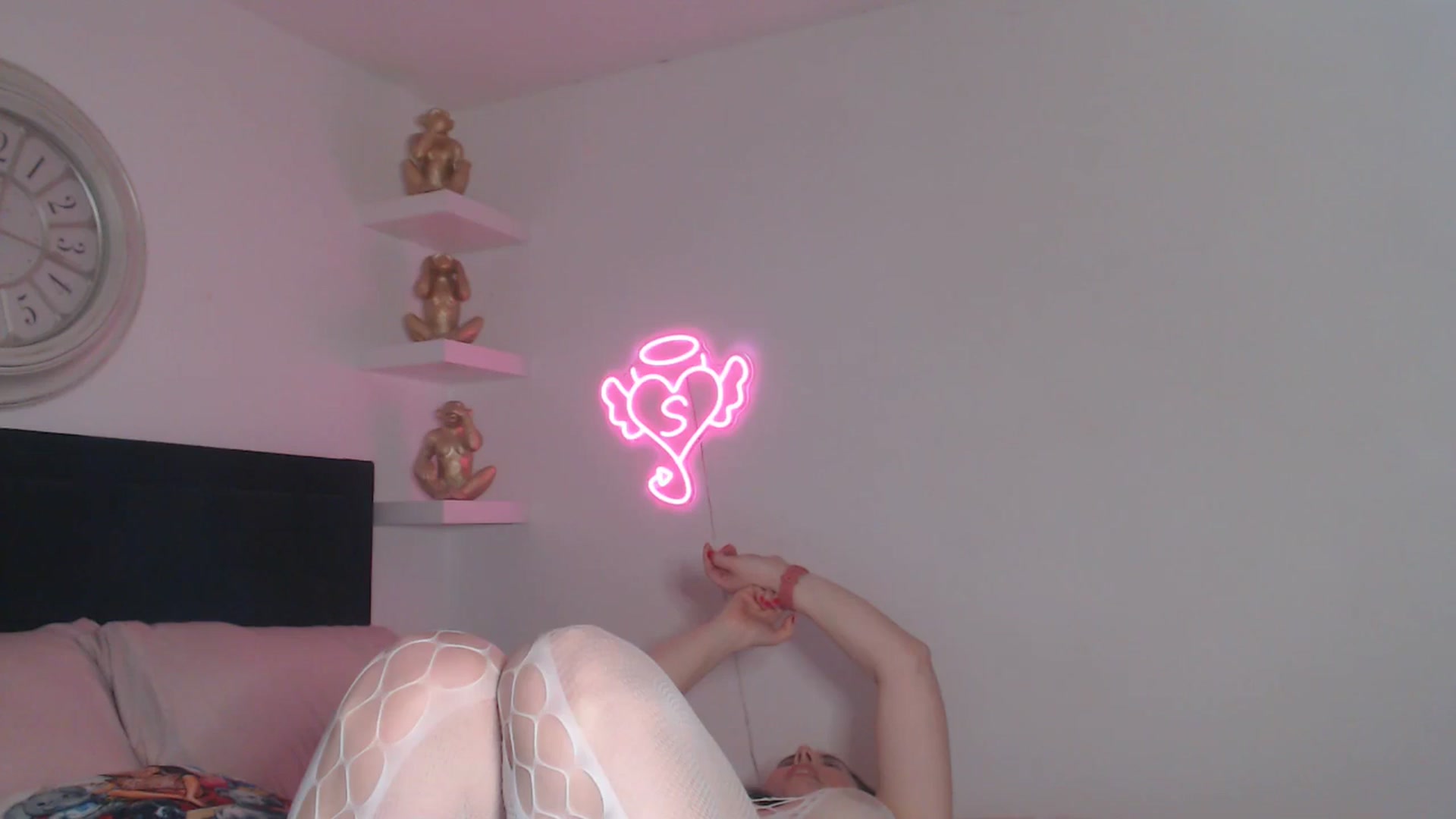 Gallery image thumbnail from innocentSamx's myfreecams stream on, 04/14/2026, 15:17 image 13 of 20