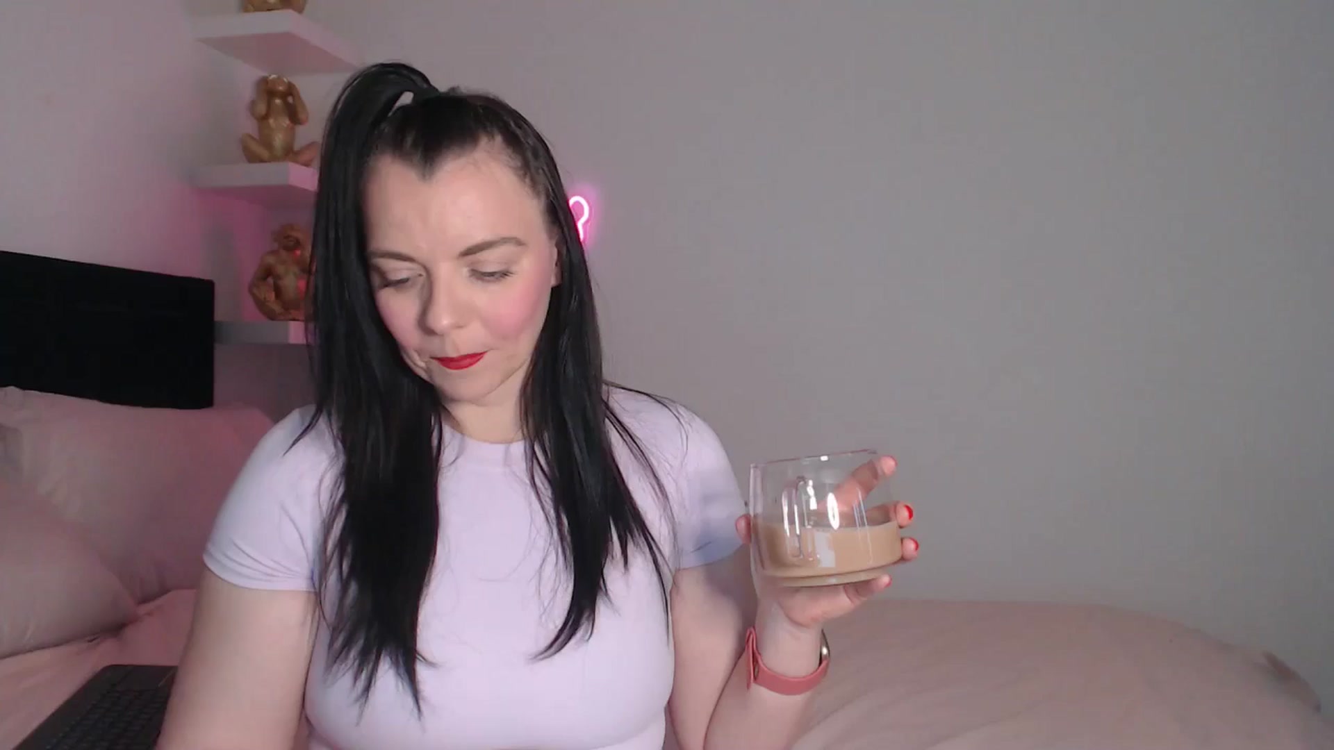 Gallery image thumbnail from innocentSamx's myfreecams stream on, 04/17/2026, 14:05 image 3 of 20