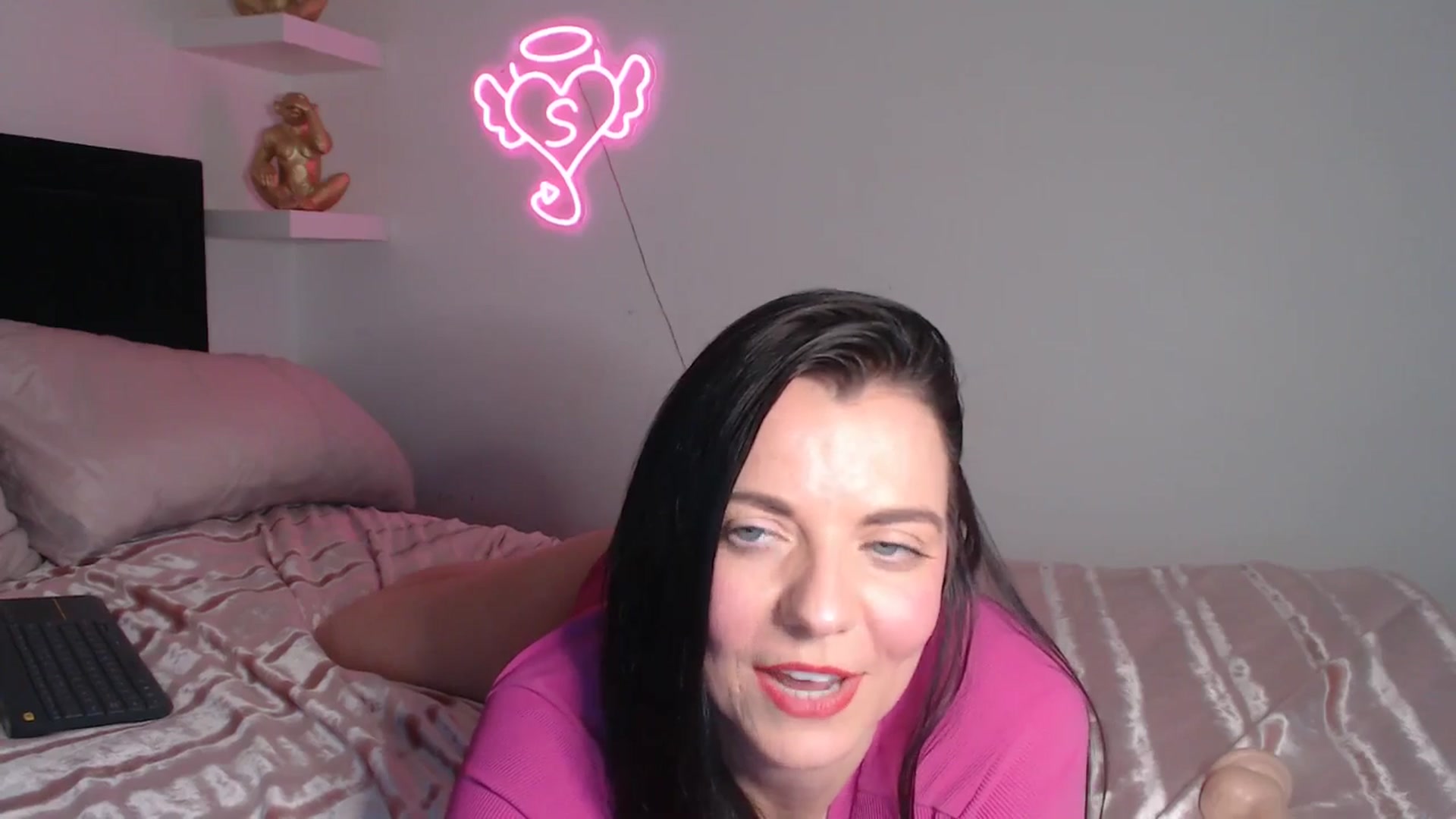 Gallery image thumbnail from innocentSamx's myfreecams stream on, 04/21/2026, 14:31 image 6 of 20