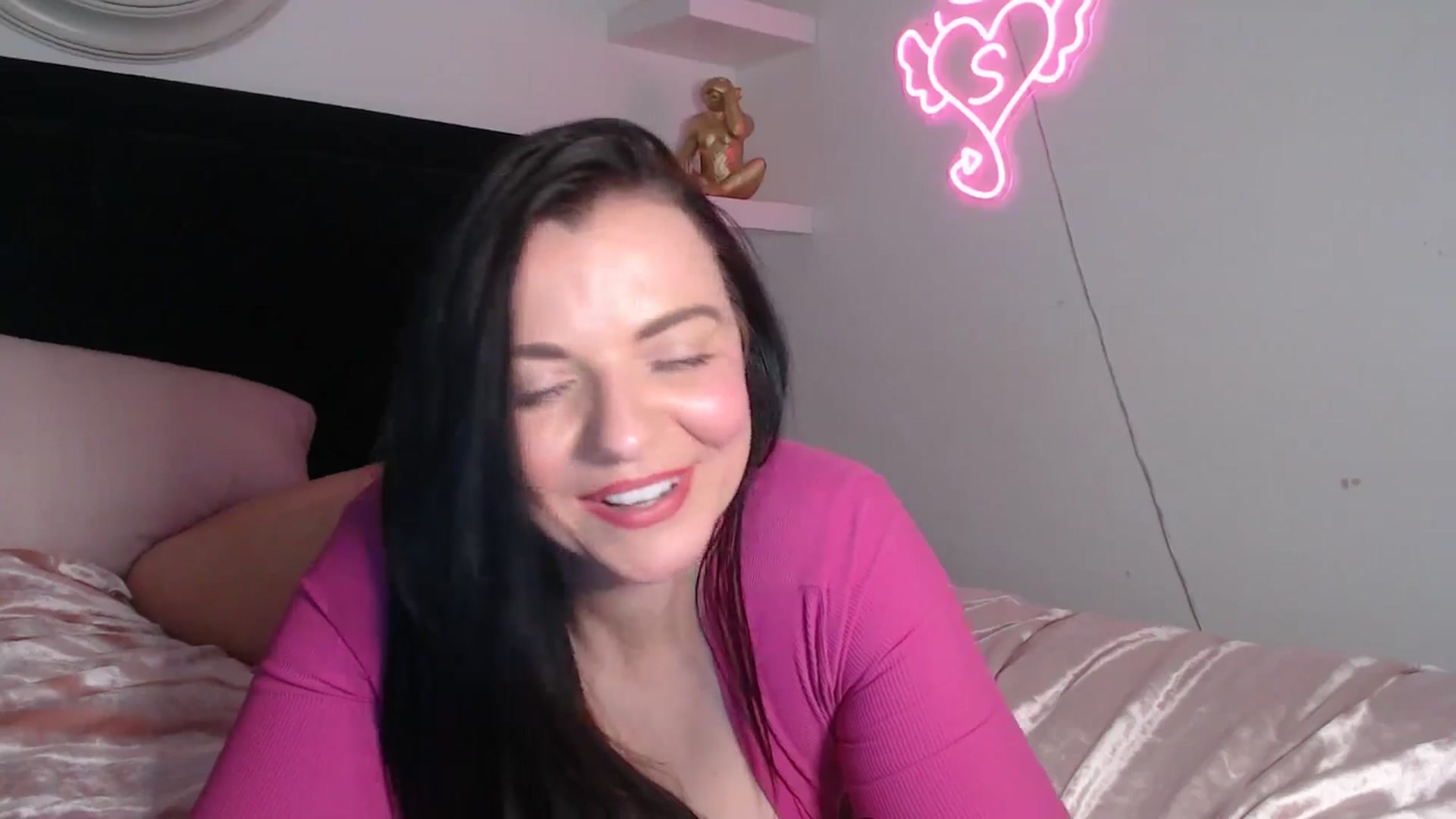 Gallery image thumbnail from innocentSamx's myfreecams stream on, 04/21/2026, 15:38 image 17 of 20