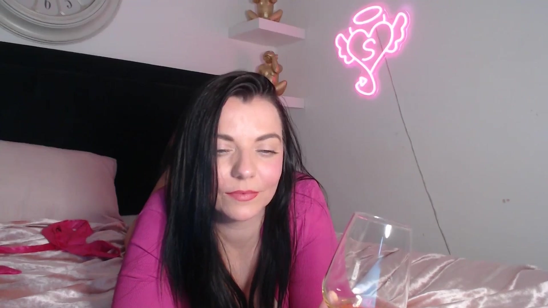 Gallery image thumbnail from innocentSamx's myfreecams stream on, 04/21/2026, 15:38 image 3 of 20