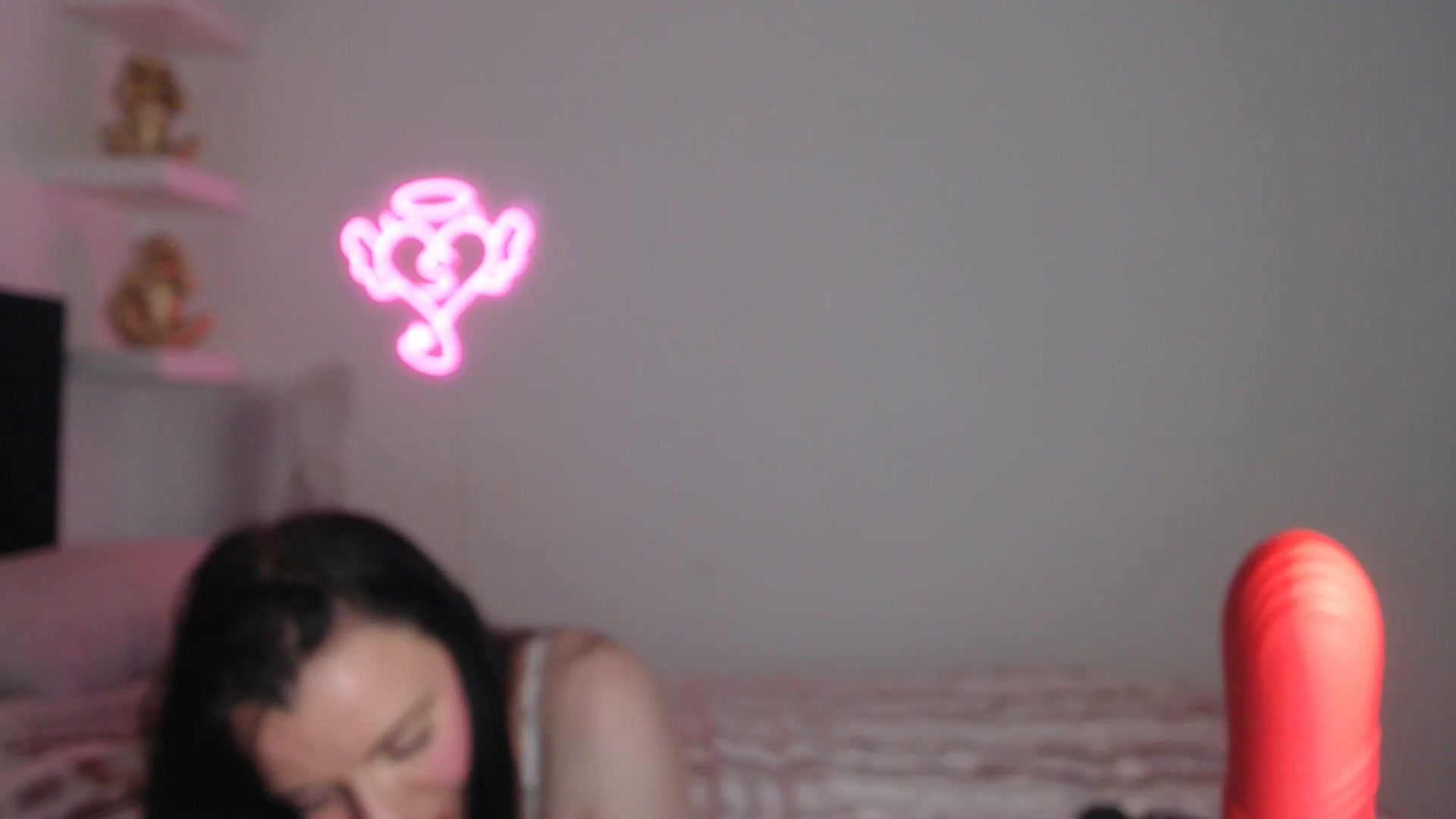 Gallery image thumbnail from innocentSamx's myfreecams stream on, 04/22/2026, 13:38 image 12 of 20