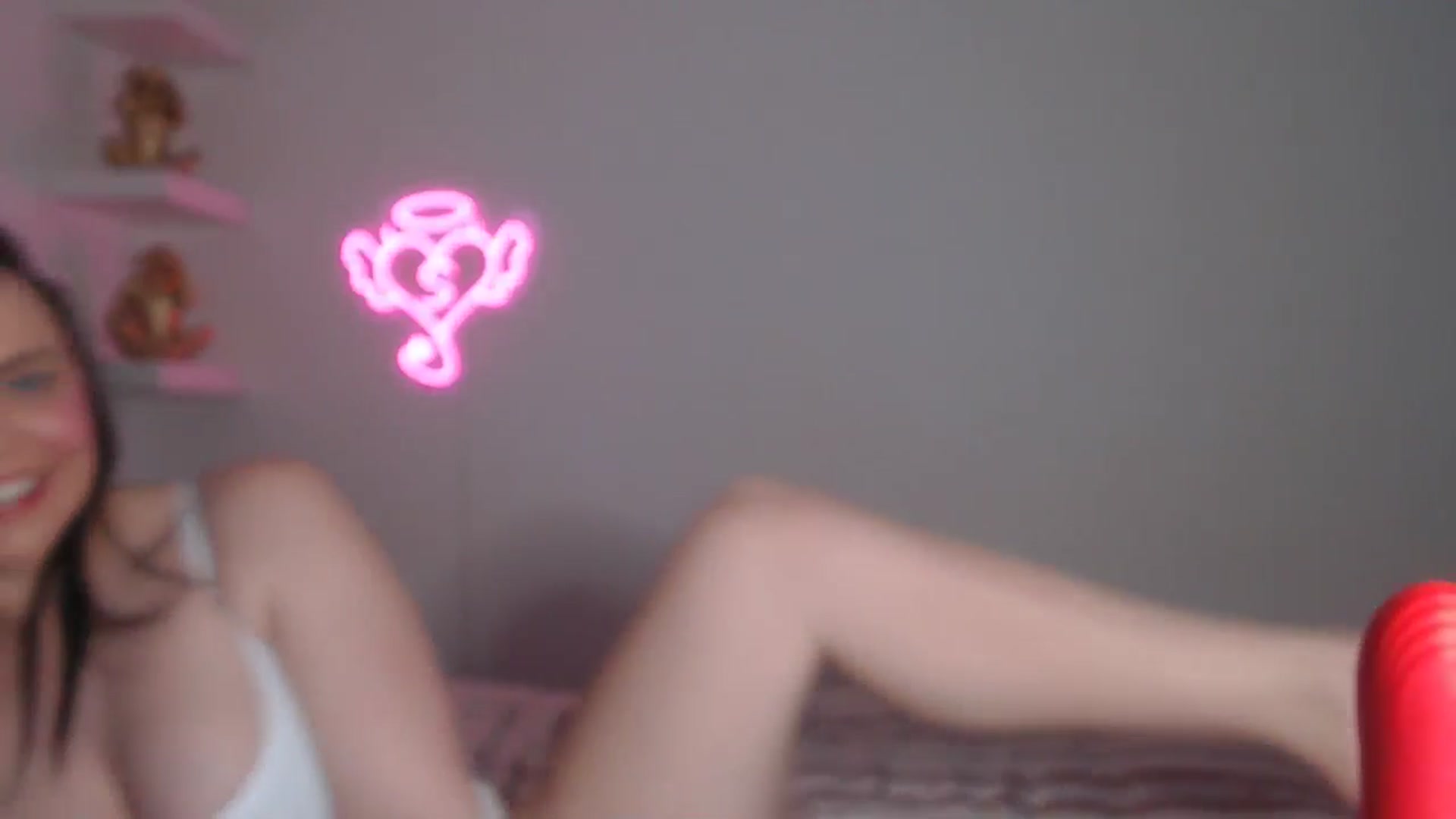 Gallery image thumbnail from innocentSamx's myfreecams stream on, 04/22/2026, 14:07 image 18 of 20