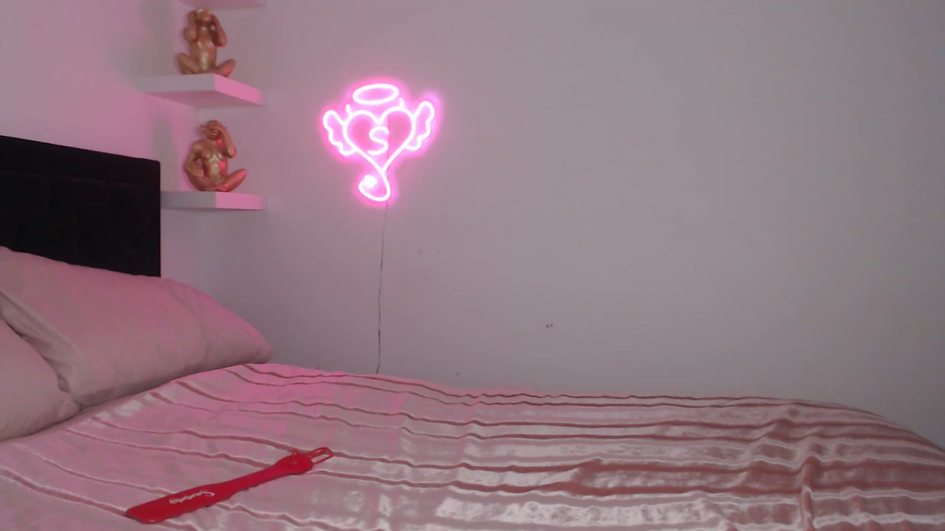 Gallery image thumbnail from innocentSamx's myfreecams stream on, 04/25/2026, 13:09 image 6 of 20