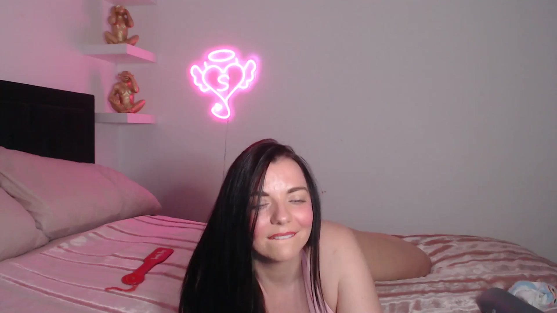 Gallery image thumbnail from innocentSamx's myfreecams stream on, 04/25/2026, 13:09 image 8 of 20
