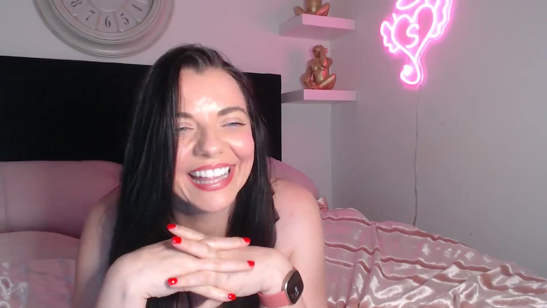 Gallery image thumbnail from innocentSamx's myfreecams stream on, 04/28/2026, 16:06 image 10 of 20
