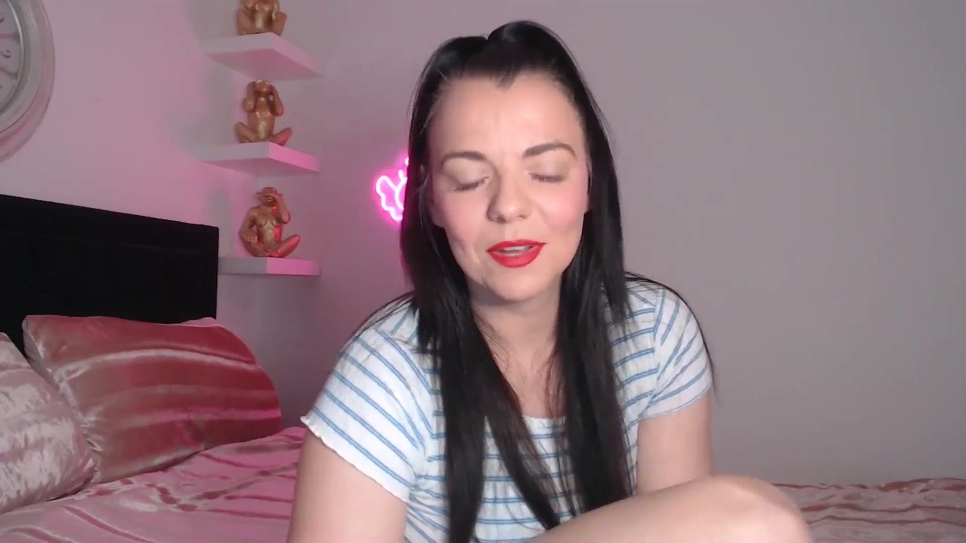Gallery image thumbnail from innocentSamx's myfreecams stream on, 04/29/2026, 10:18 image 6 of 20