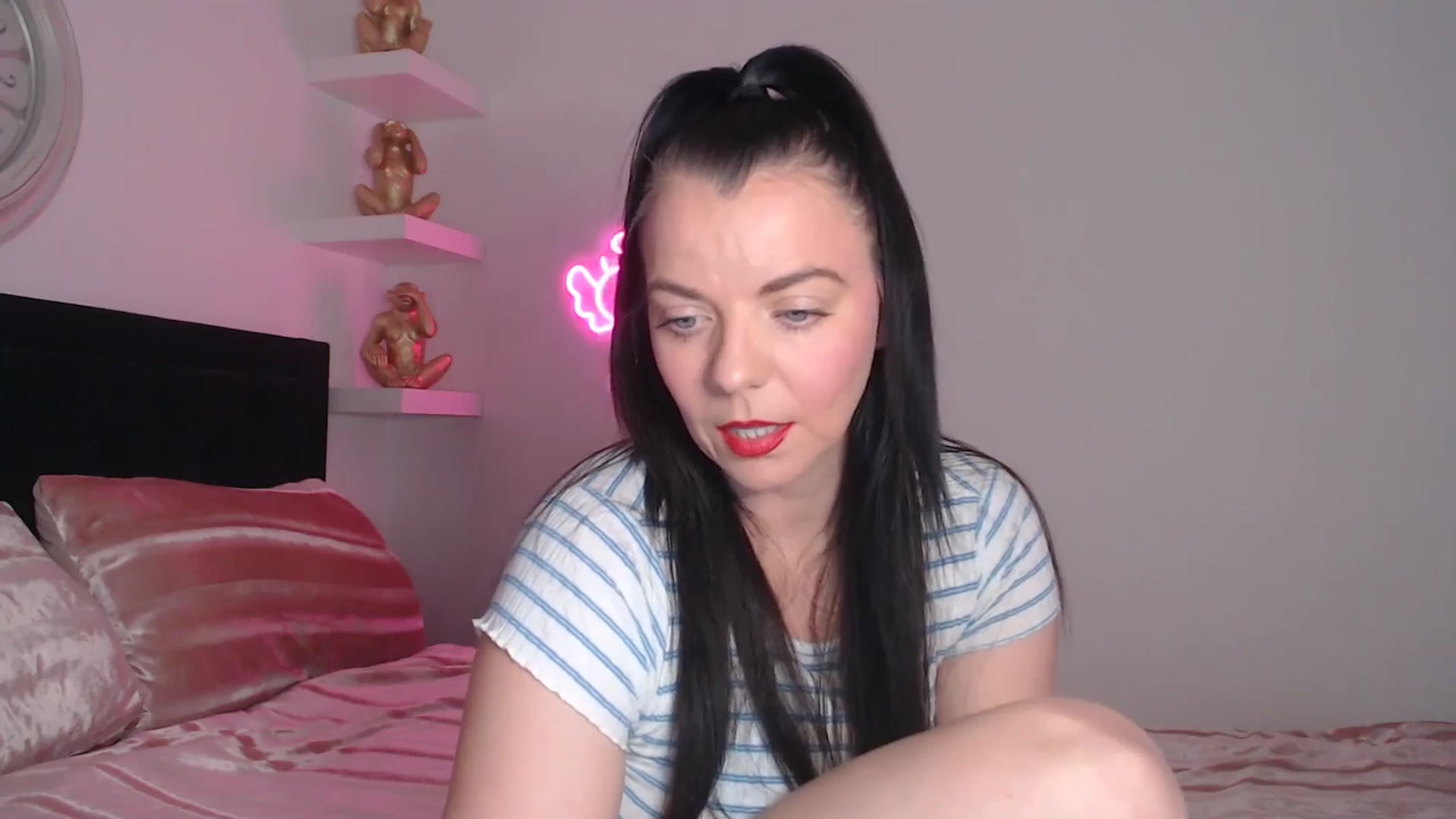 Gallery image thumbnail from innocentSamx's myfreecams stream on, 04/29/2026, 10:18 image 3 of 20
