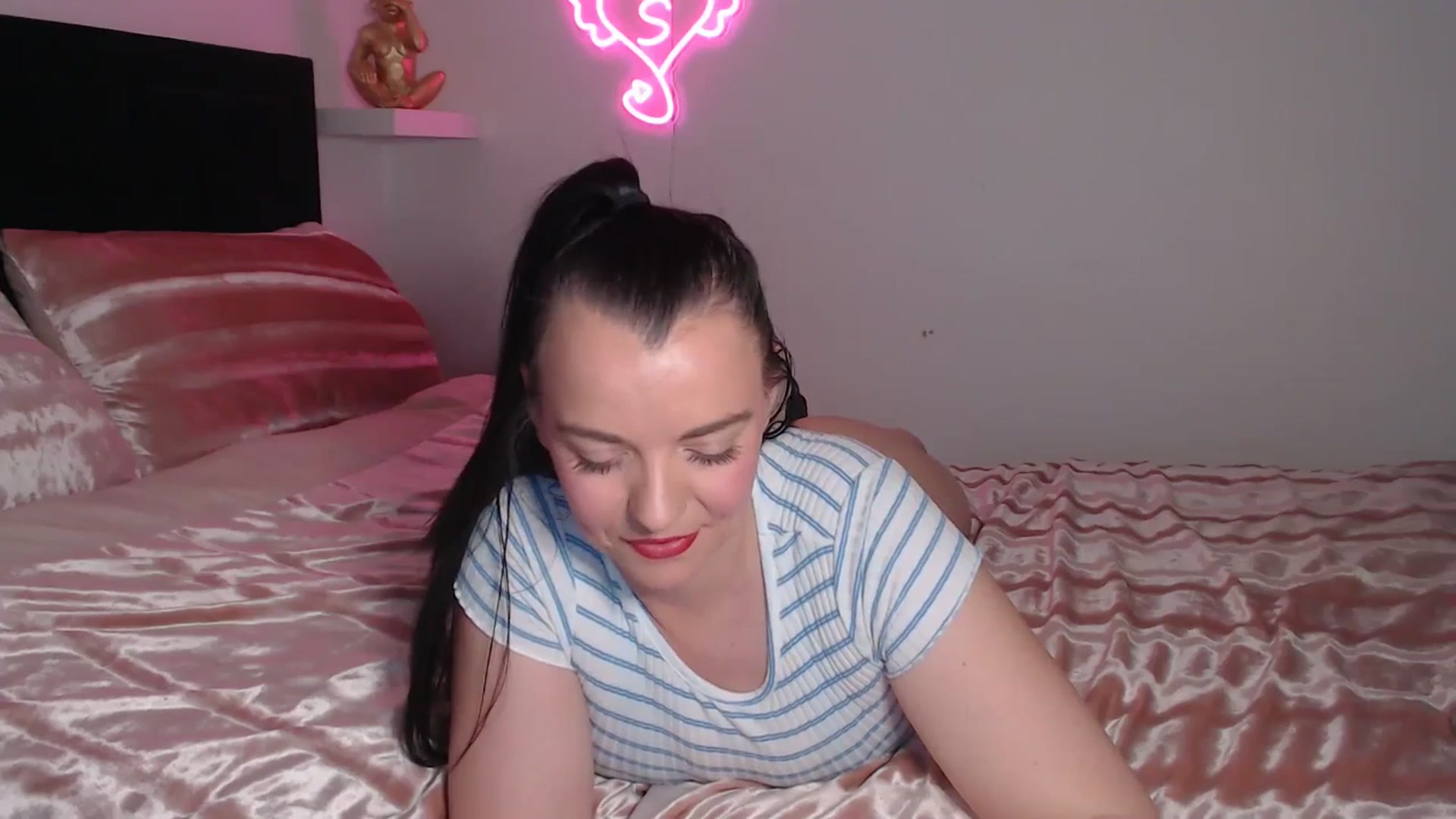 Gallery image thumbnail from innocentSamx's myfreecams stream on, 04/29/2026, 11:02 image 11 of 20