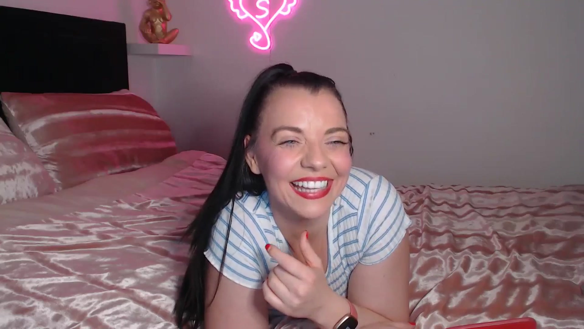 Gallery image thumbnail from innocentSamx's myfreecams stream on, 04/29/2026, 11:02 image 8 of 20