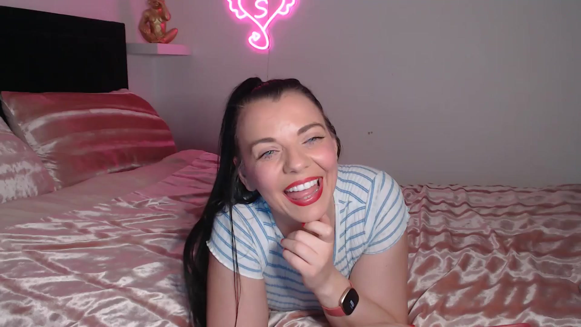 Gallery image thumbnail from innocentSamx's myfreecams stream on, 04/29/2026, 11:02 image 9 of 20