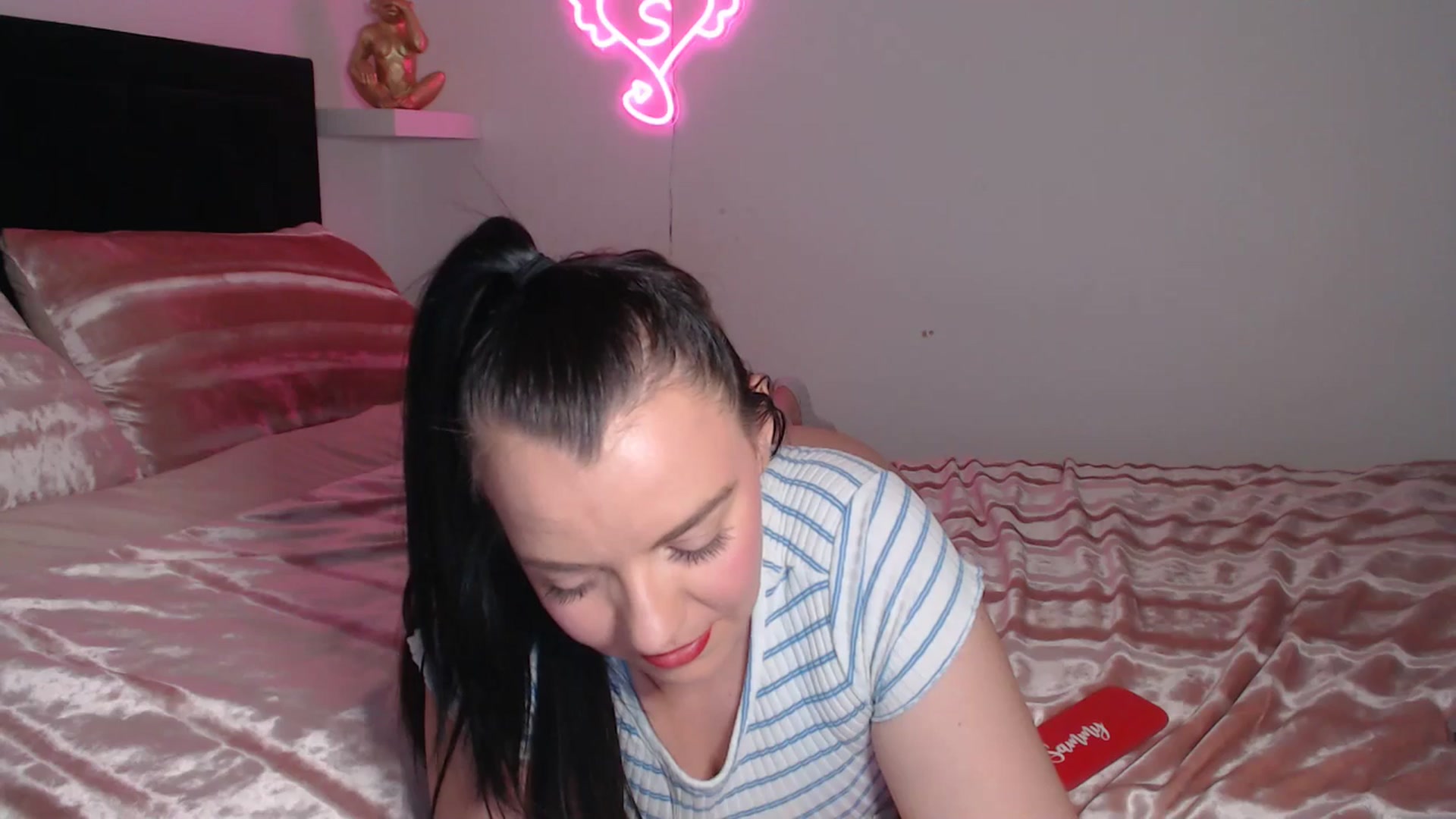 Gallery image thumbnail from innocentSamx's myfreecams stream on, 04/29/2026, 11:02 image 17 of 20