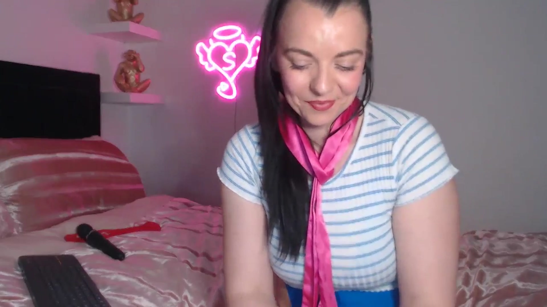 Gallery image thumbnail from innocentSamx's myfreecams stream on, 04/29/2026, 13:02 image 6 of 20
