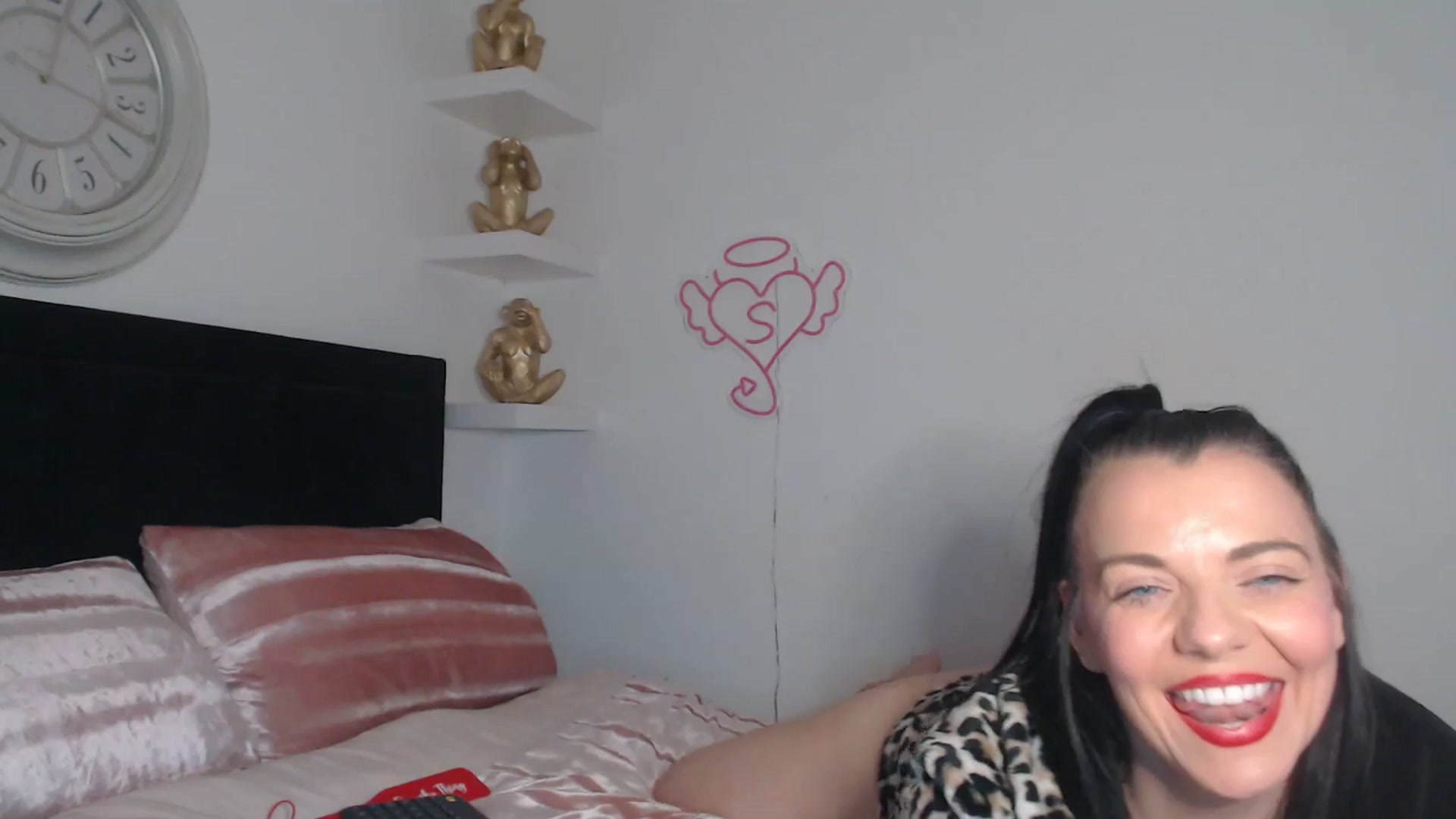 Gallery image thumbnail from innocentSamx's myfreecams stream on, 04/29/2026, 15:16 image 19 of 20