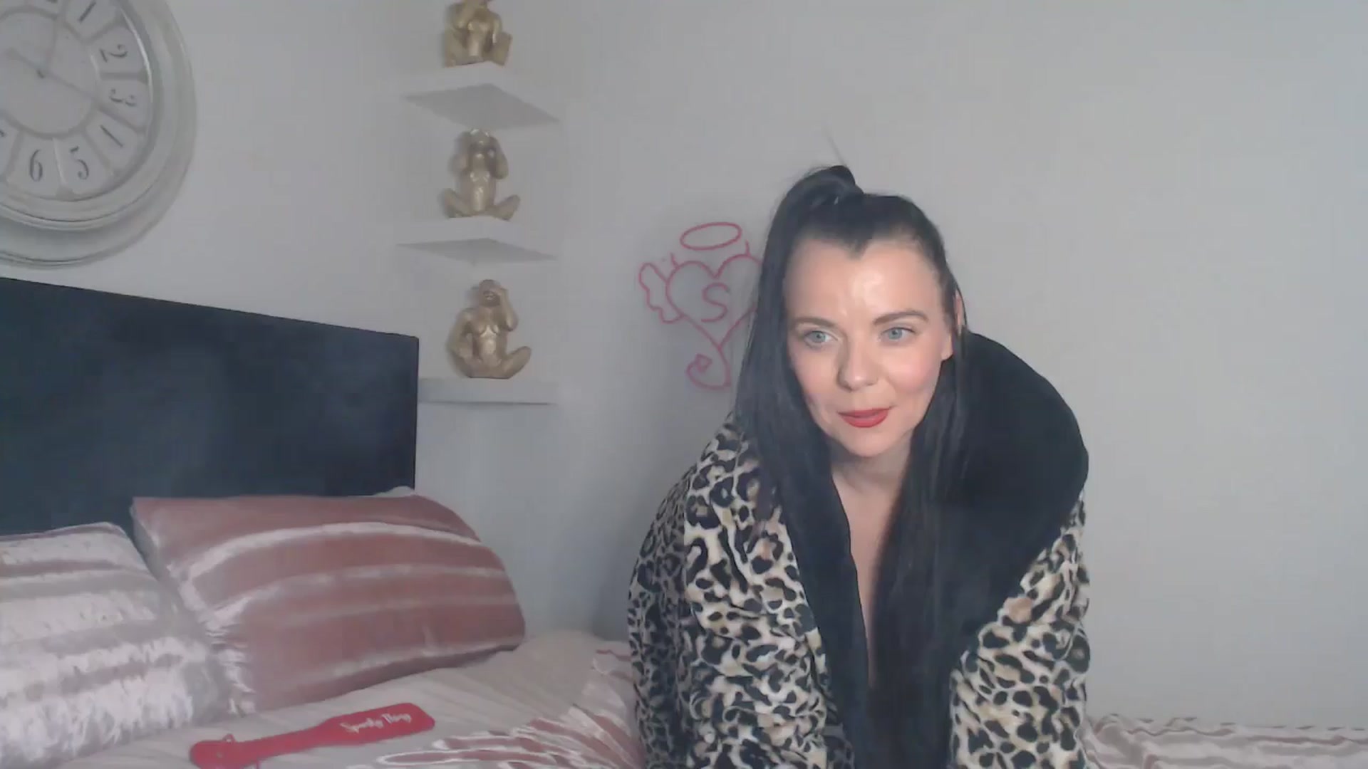 Gallery image thumbnail from innocentSamx's myfreecams stream on, 04/29/2026, 15:16 image 10 of 20