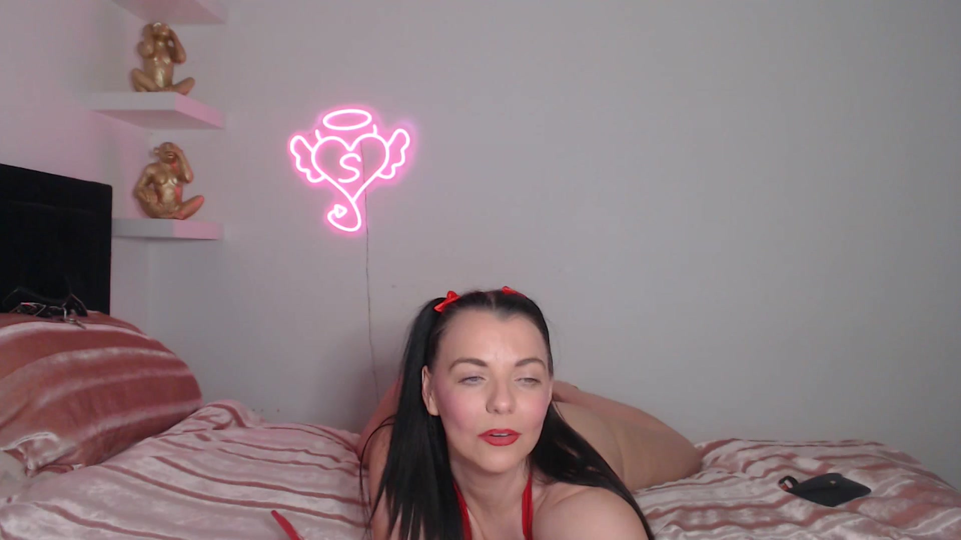 Gallery image thumbnail from innocentSamx's myfreecams stream on, 05/06/2026, 13:46 image 6 of 20