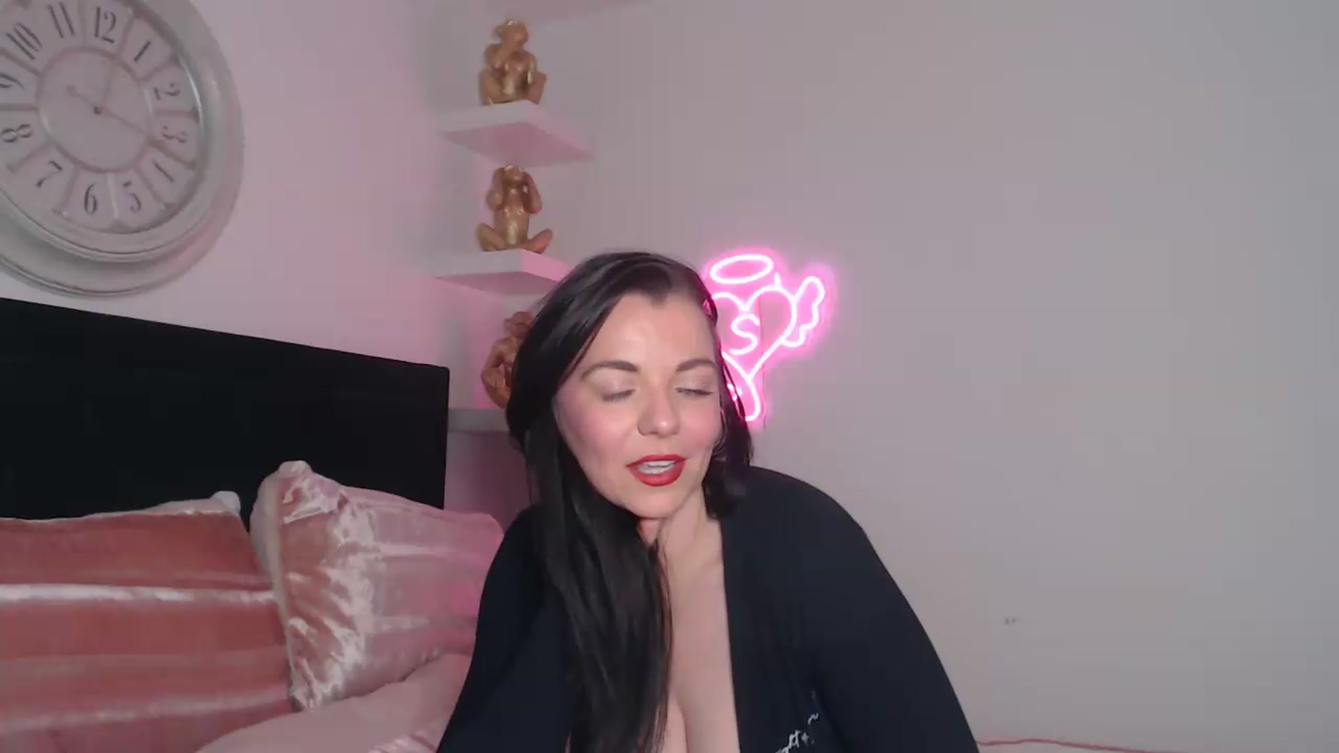 Gallery image thumbnail from innocentSamx's myfreecams stream on, 05/07/2026, 15:04 image 13 of 20