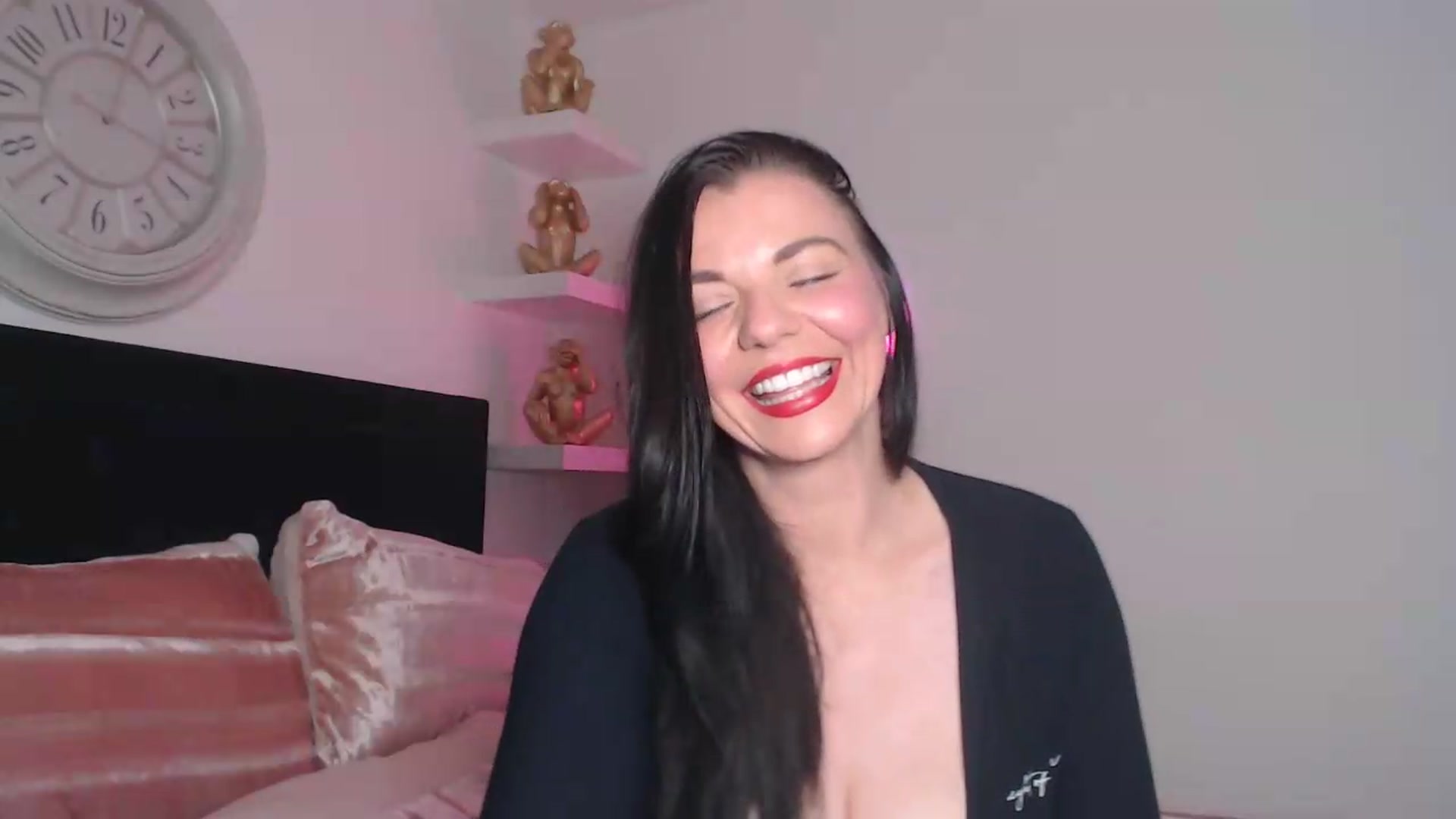 Gallery image thumbnail from innocentSamx's myfreecams stream on, 05/07/2026, 15:04 image 14 of 20