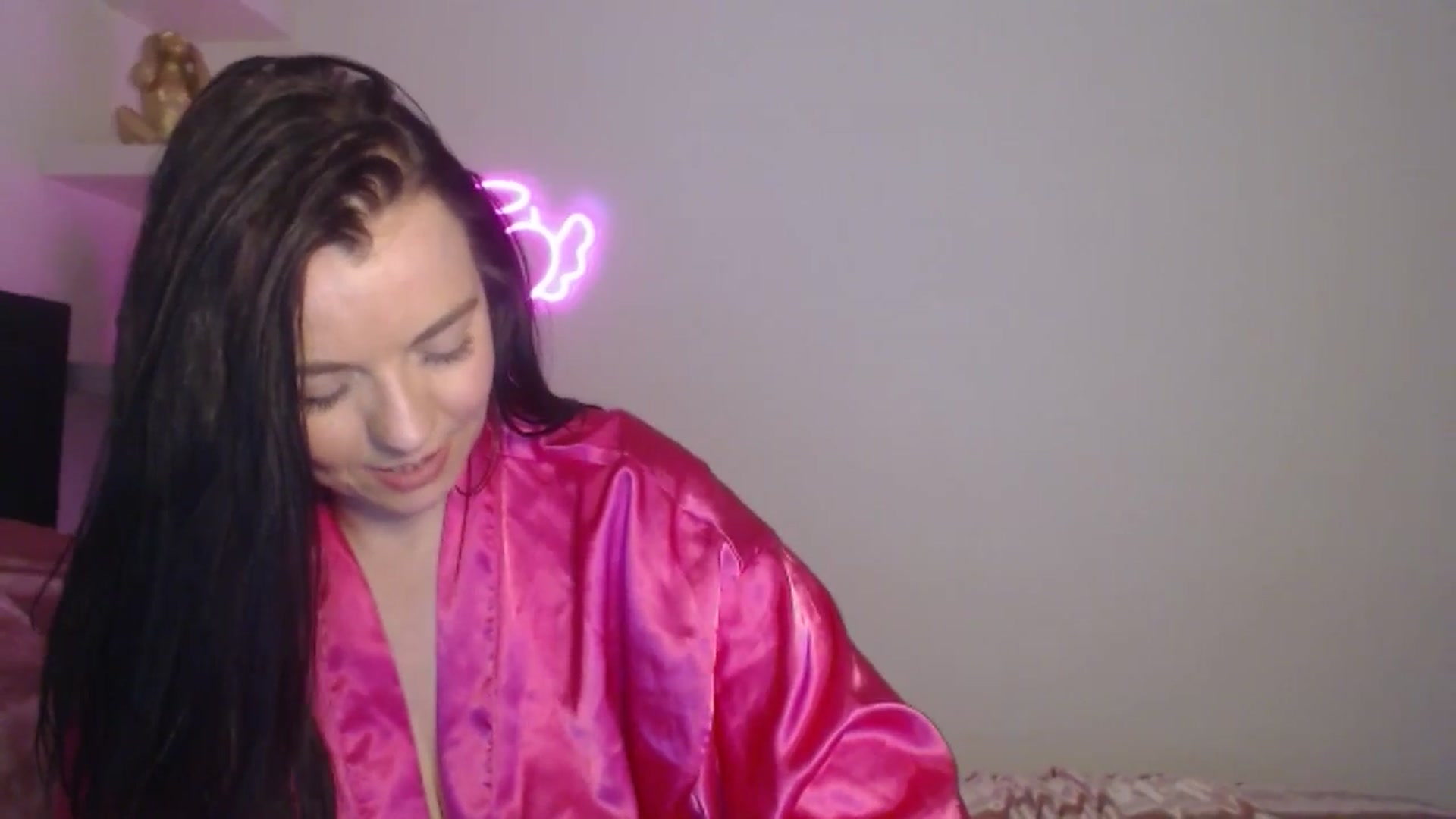 Gallery image thumbnail from innocentSamx's myfreecams stream on, 05/09/2026, 17:32 image 7 of 20