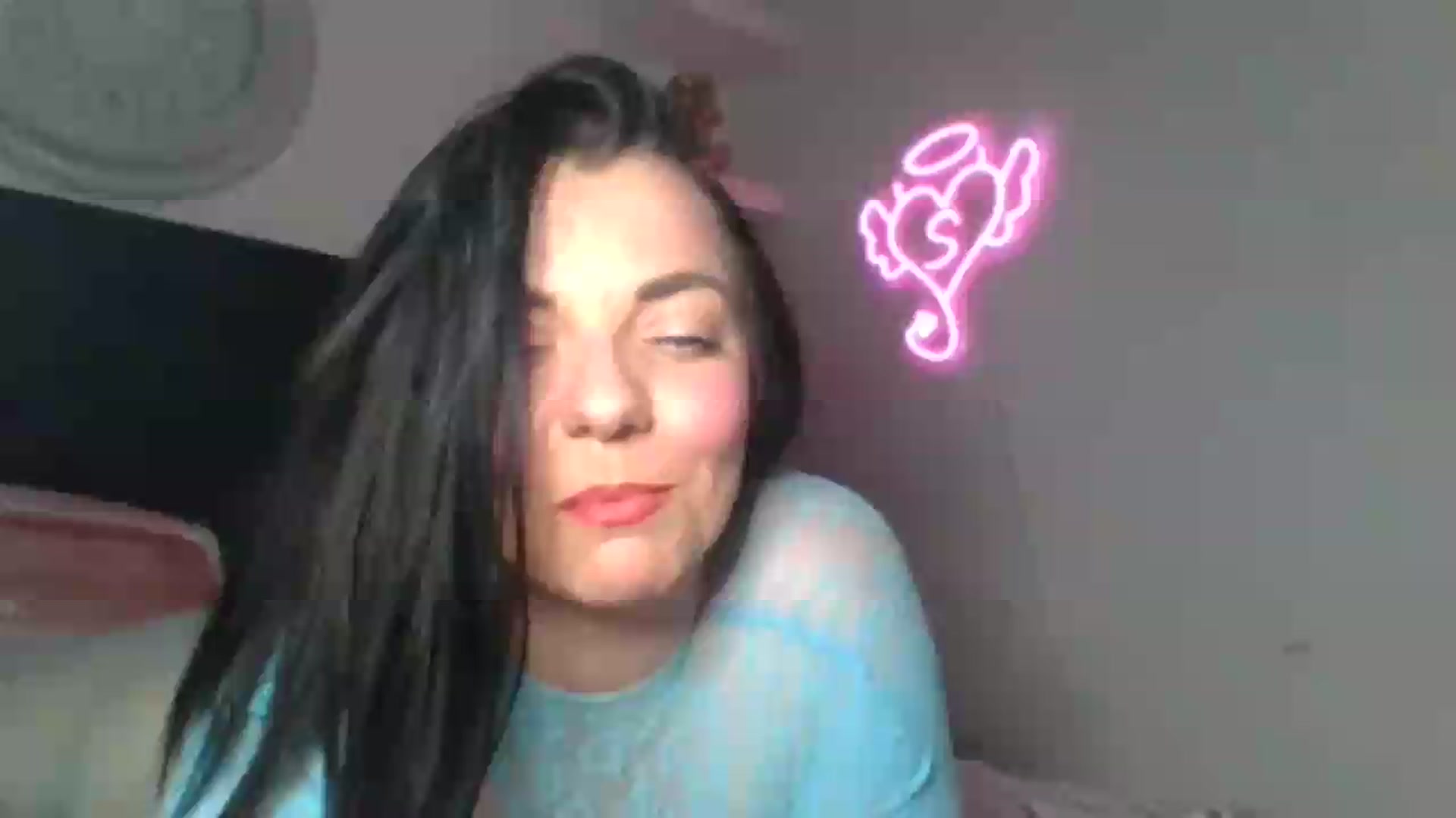 Gallery image thumbnail from innocentSamx's myfreecams stream on, 05/15/2026, 14:24 image 11 of 20