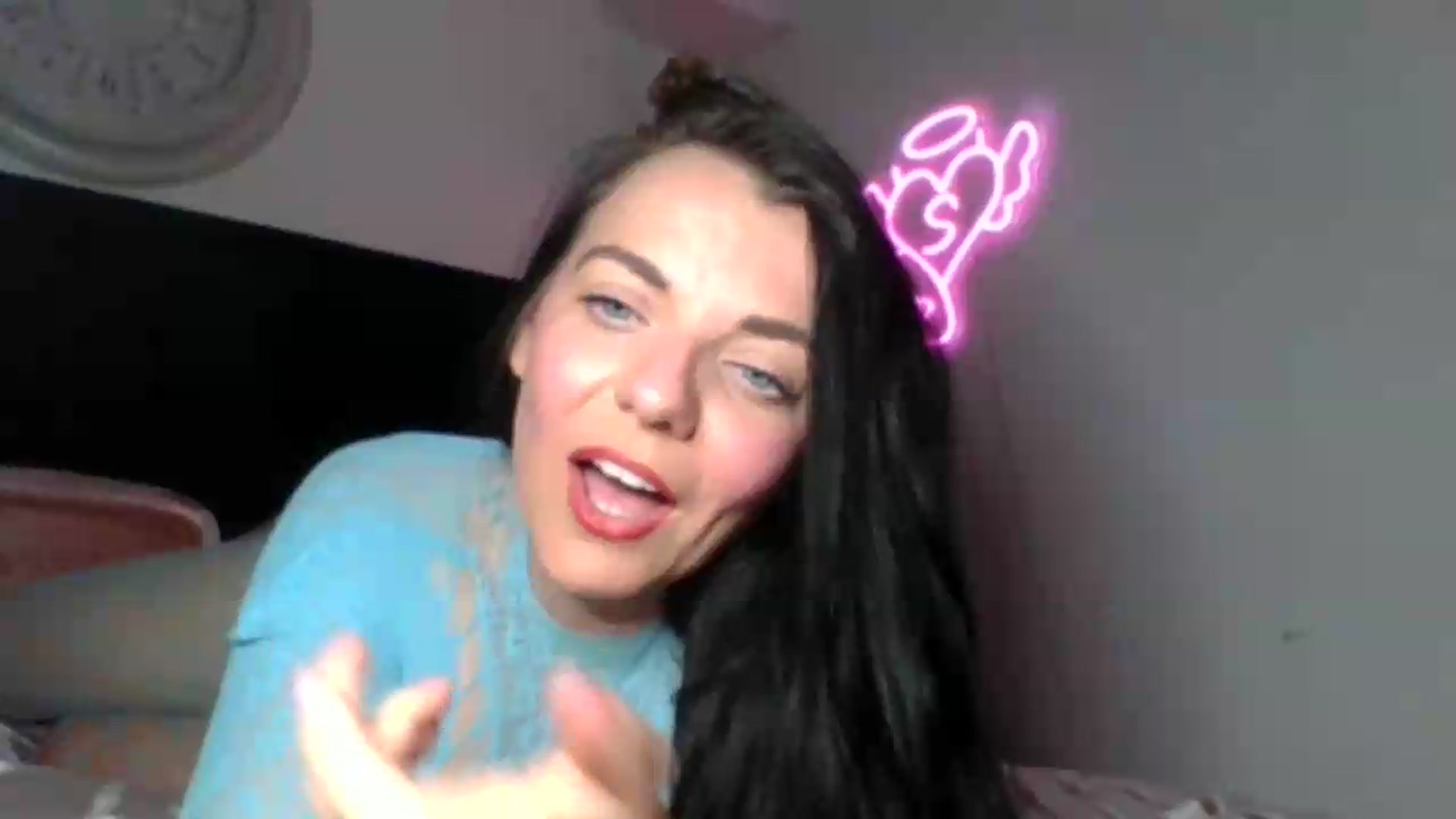 Gallery image thumbnail from innocentSamx's myfreecams stream on, 05/15/2026, 14:24 image 10 of 20