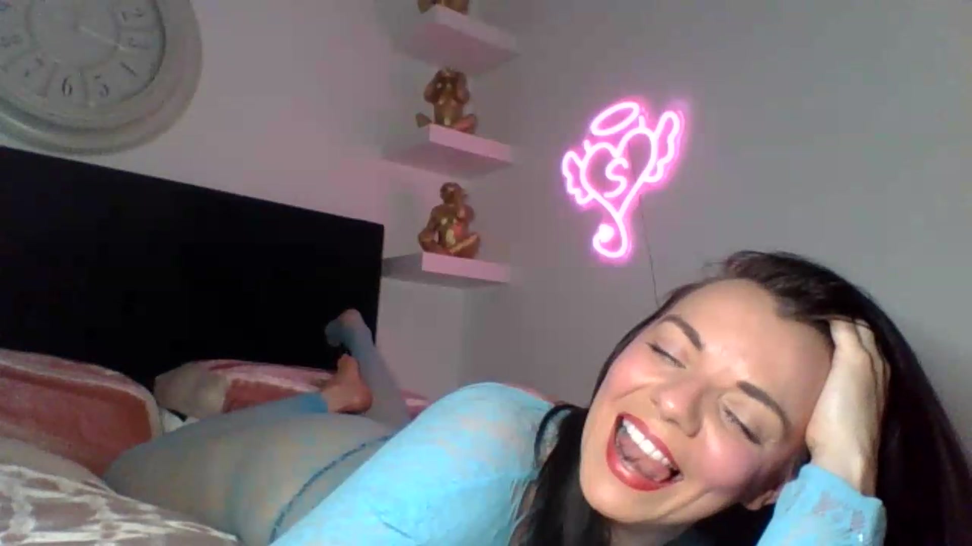 Gallery image thumbnail from innocentSamx's myfreecams stream on, 05/15/2026, 14:24 image 7 of 20