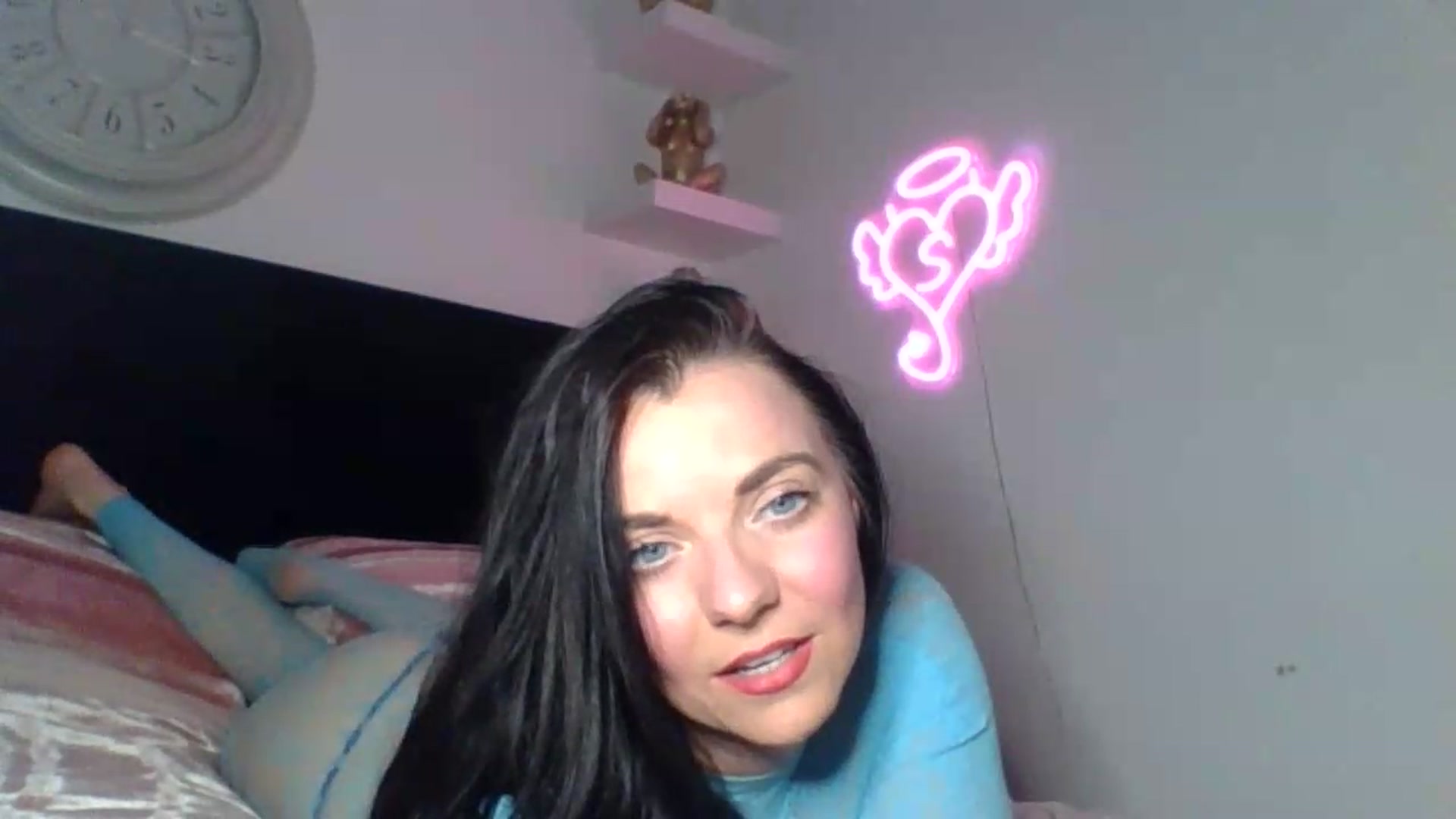 Gallery image thumbnail from innocentSamx's myfreecams stream on, 05/15/2026, 14:24 image 8 of 20