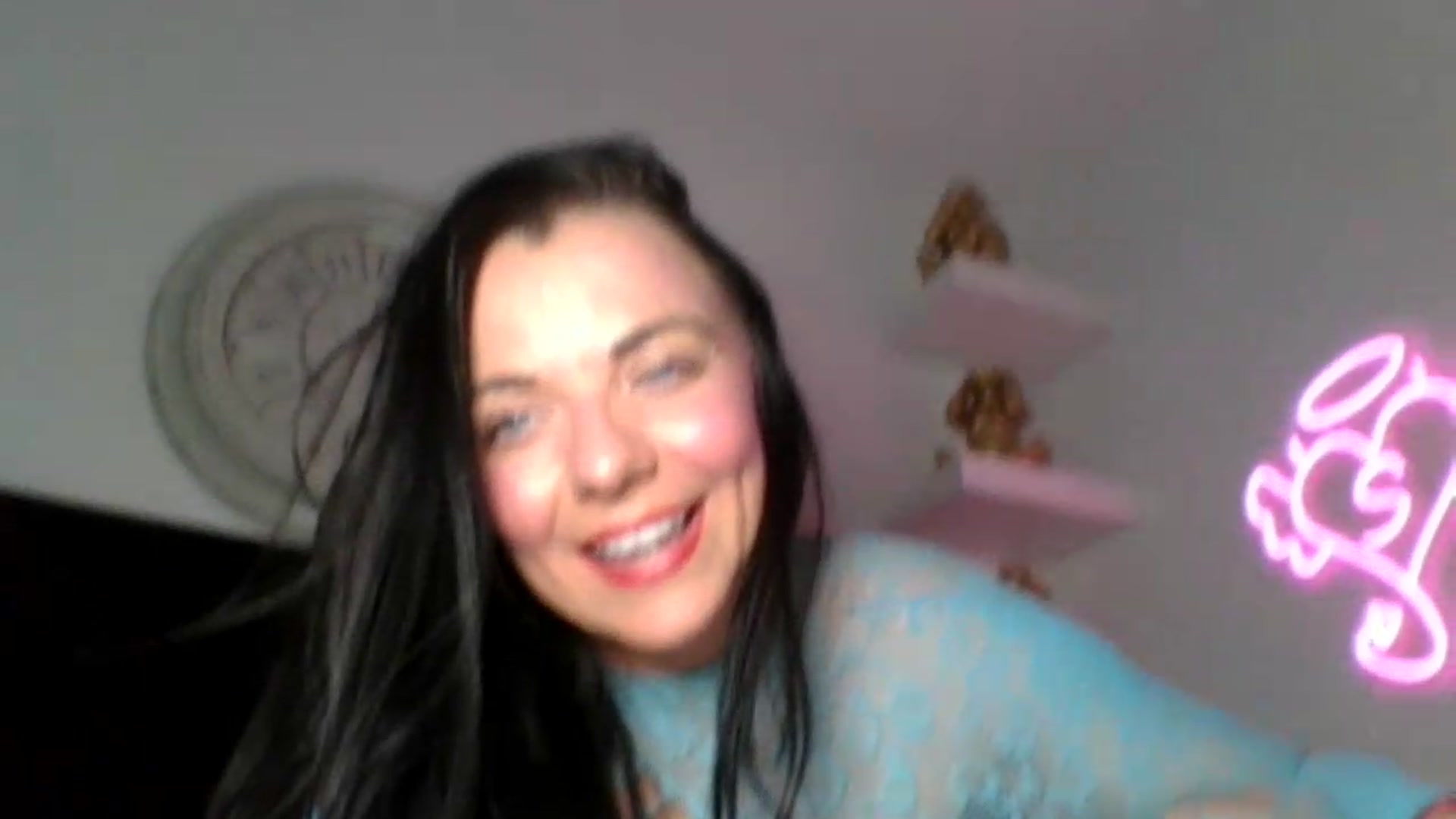 Gallery image thumbnail from innocentSamx's myfreecams stream on, 05/15/2026, 14:24 image 18 of 20