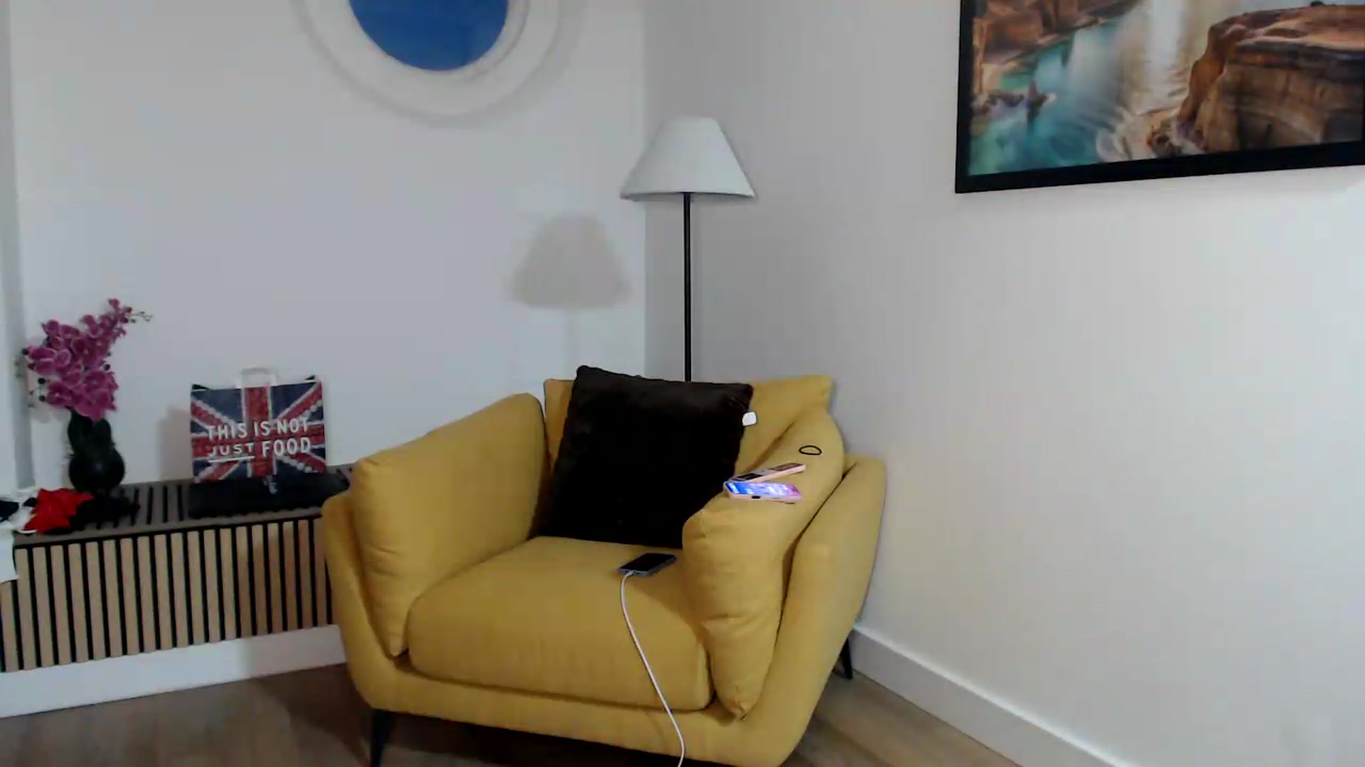 Gallery image thumbnail from innocentSamx's myfreecams stream on, 06/18/2026, 21:29 image 14 of 20