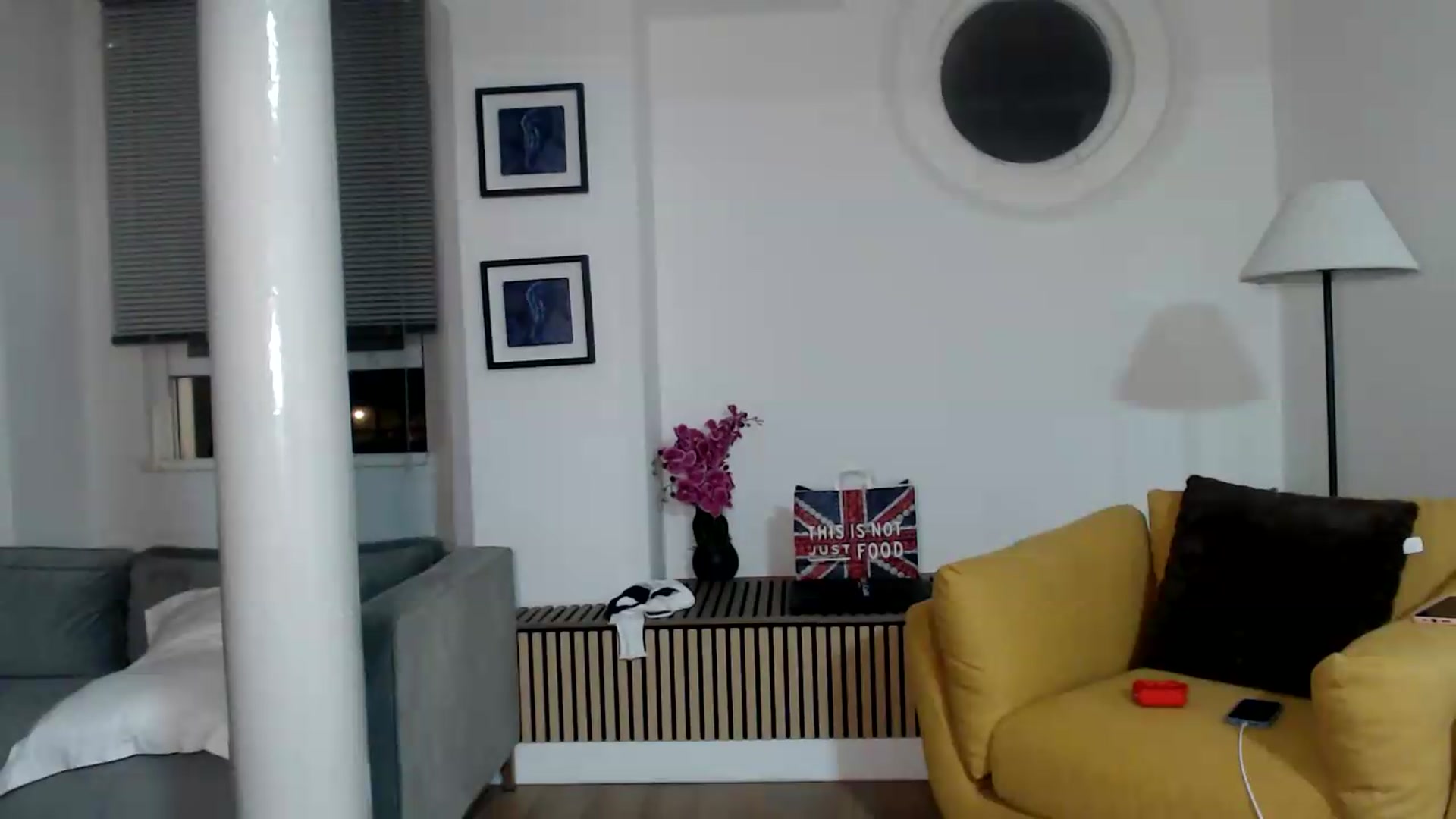 Gallery image thumbnail from innocentSamx's myfreecams stream on, 06/18/2026, 22:14 image 9 of 20