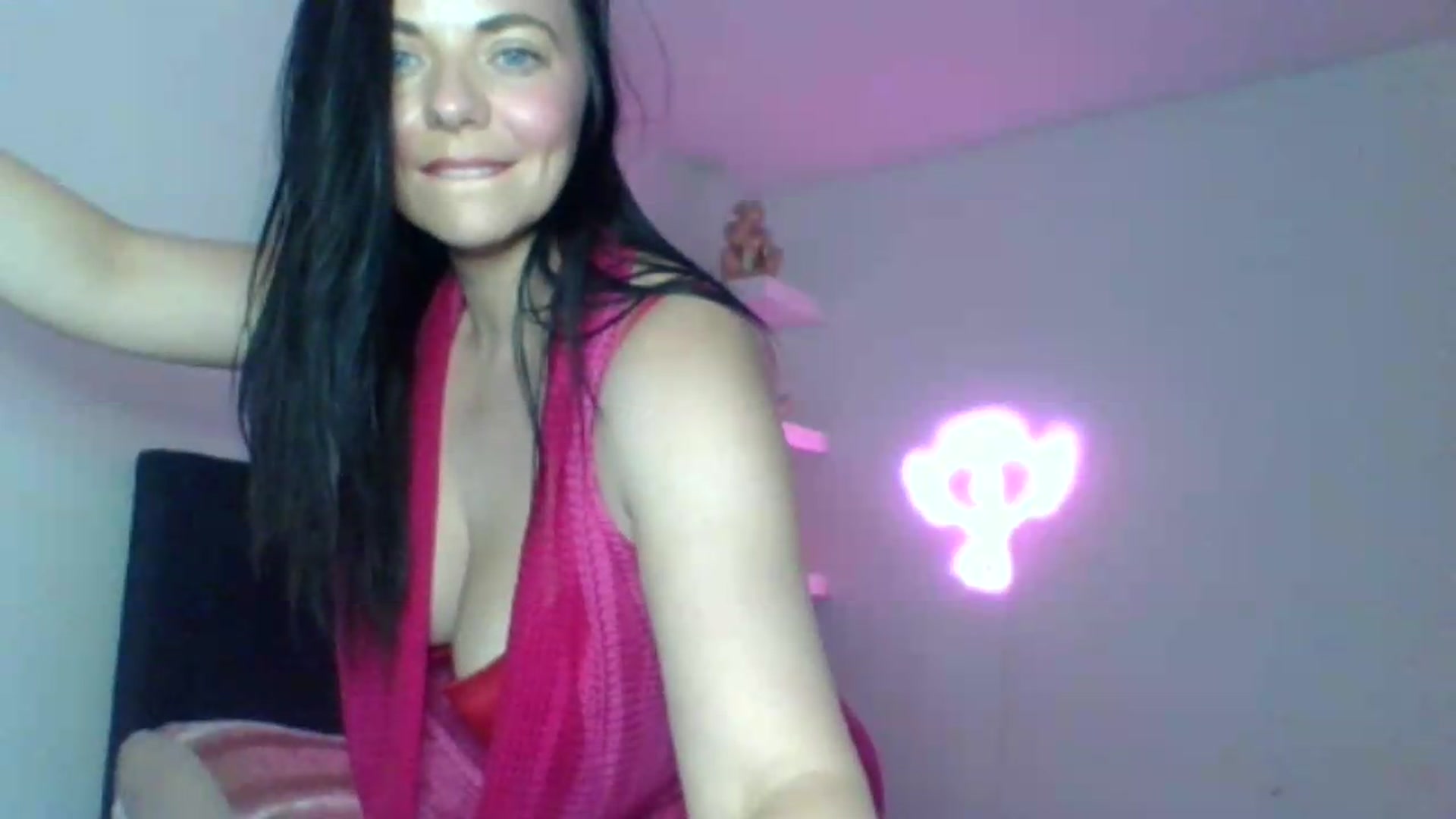 Gallery image thumbnail from innocentSamx's myfreecams stream on, 06/21/2026, 13:46 image 3 of 20