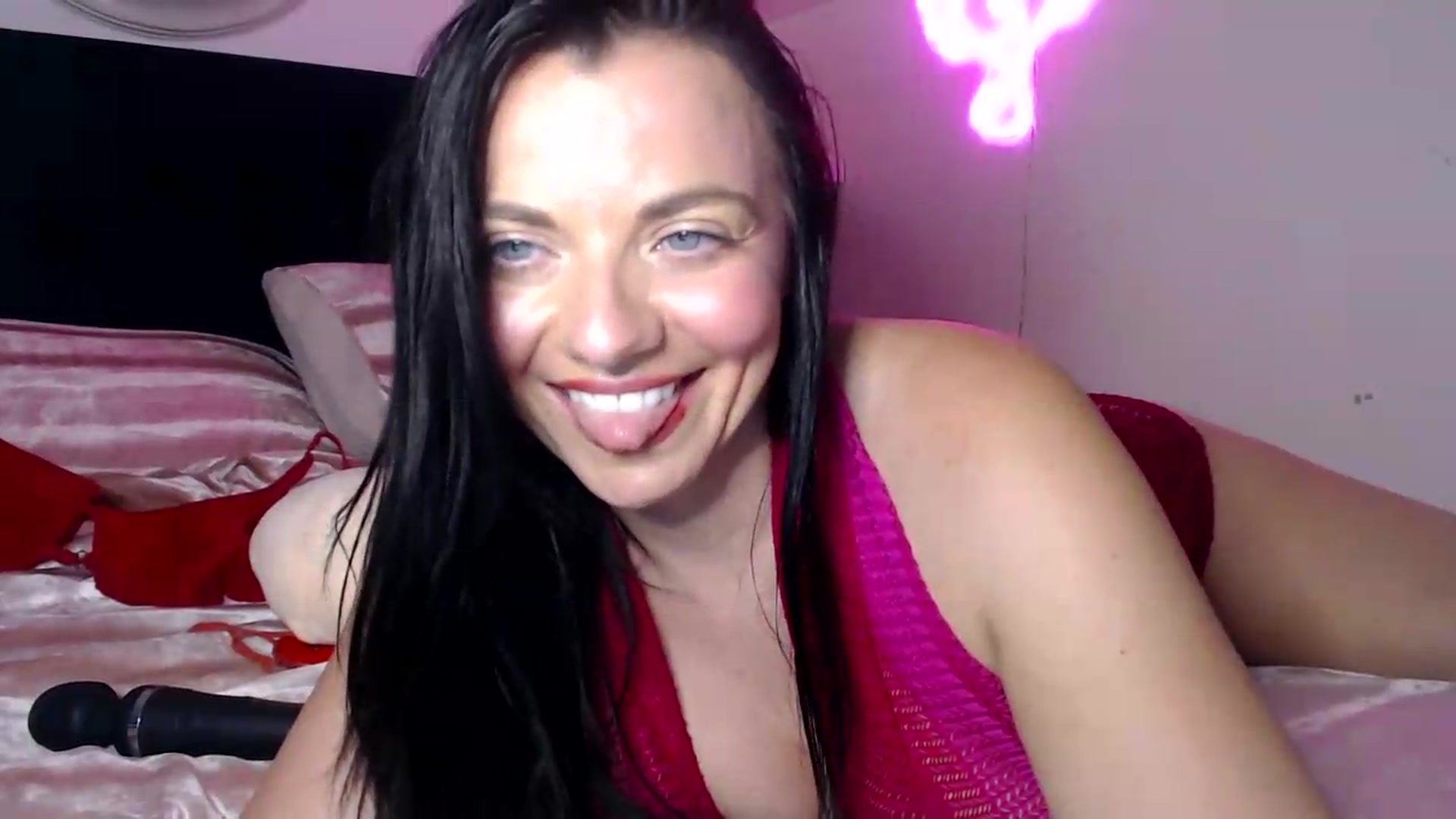Gallery image thumbnail from innocentSamx's myfreecams stream on, 06/21/2026, 15:34 image 8 of 20