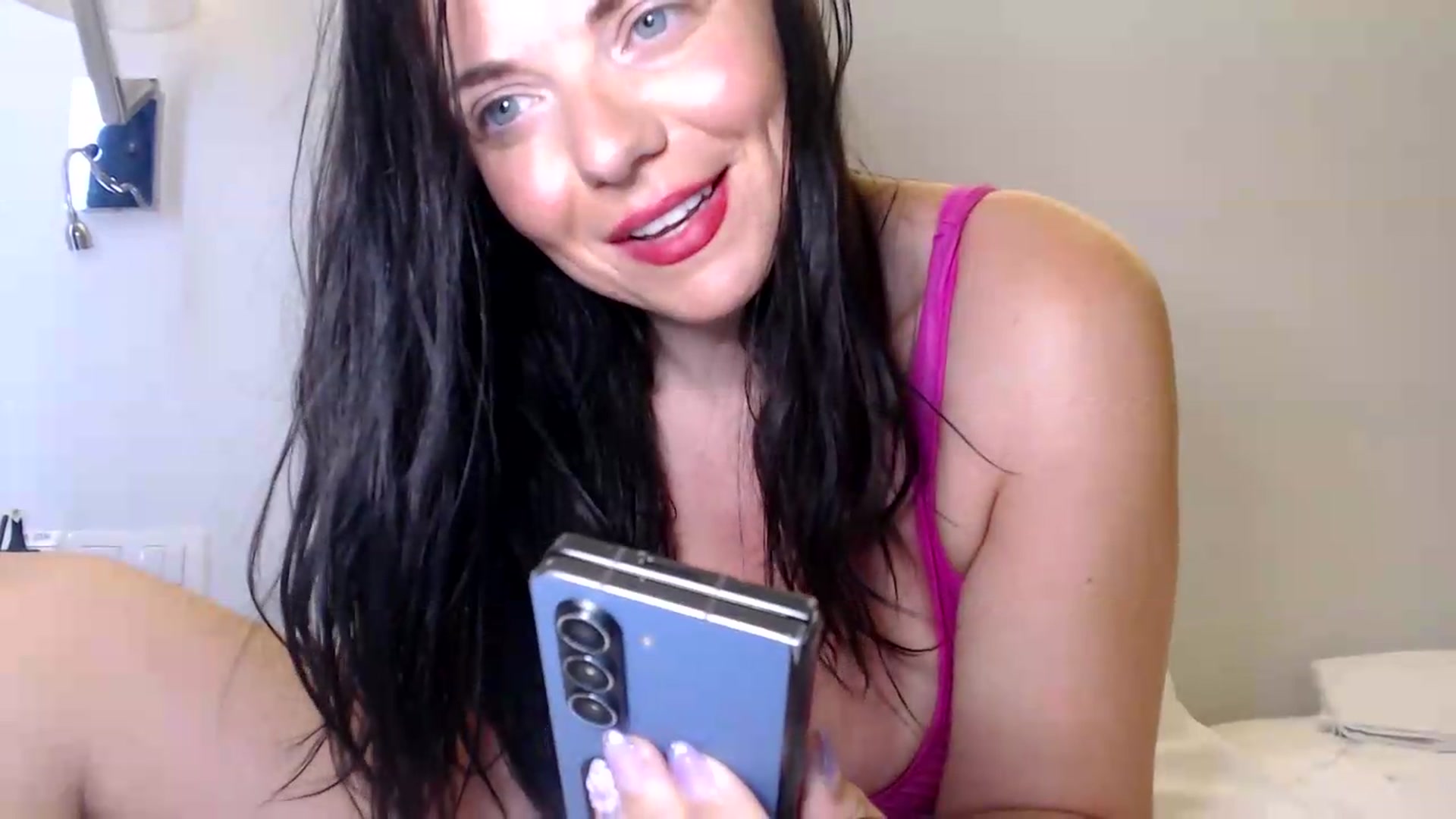 Gallery image thumbnail from innocentSamx's myfreecams stream on, 07/10/2026, 10:30 image 13 of 20