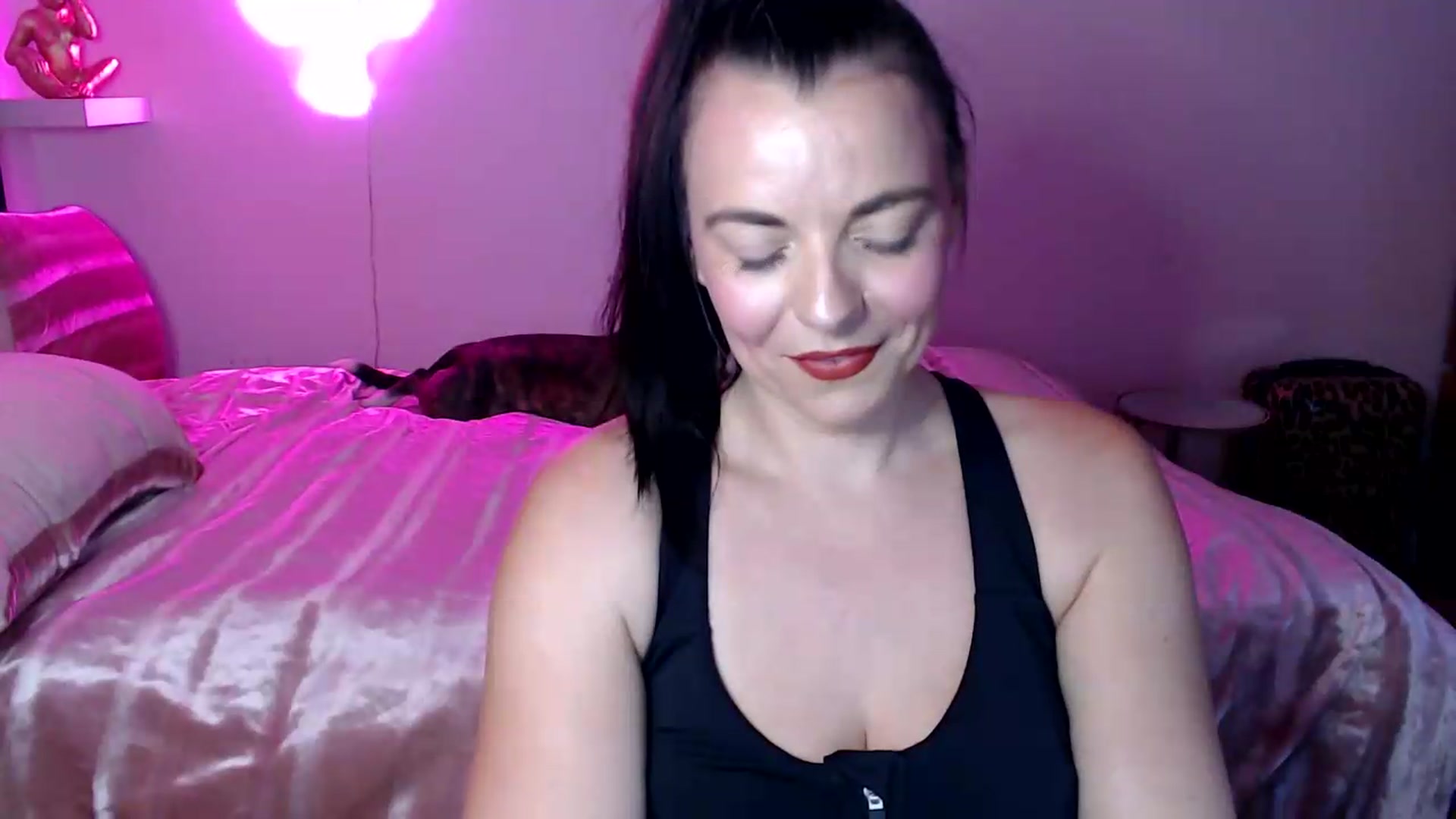 Gallery image thumbnail from innocentSamx's myfreecams stream on, 07/30/2026, 14:25 image 13 of 20