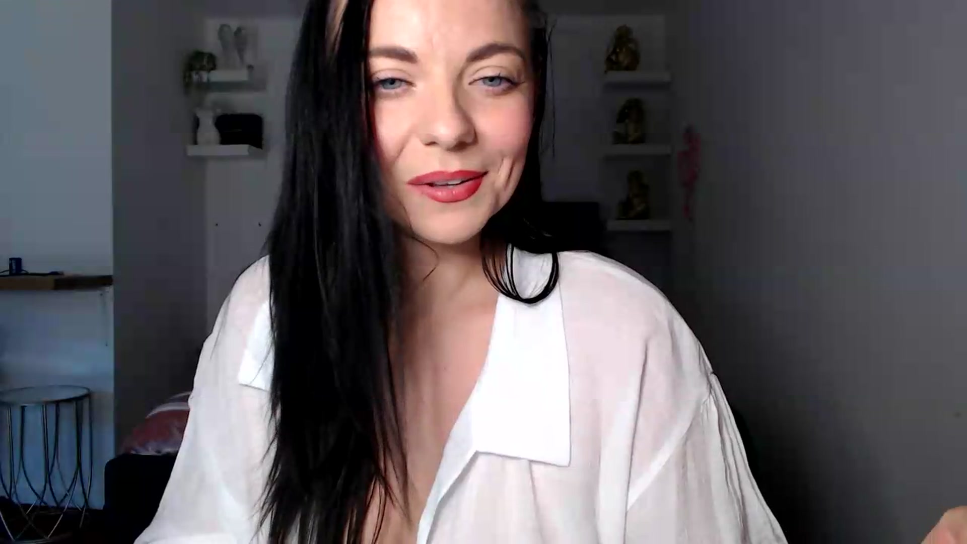 Gallery image thumbnail from innocentSamx's myfreecams stream on, 08/14/2026, 11:45 image 19 of 20