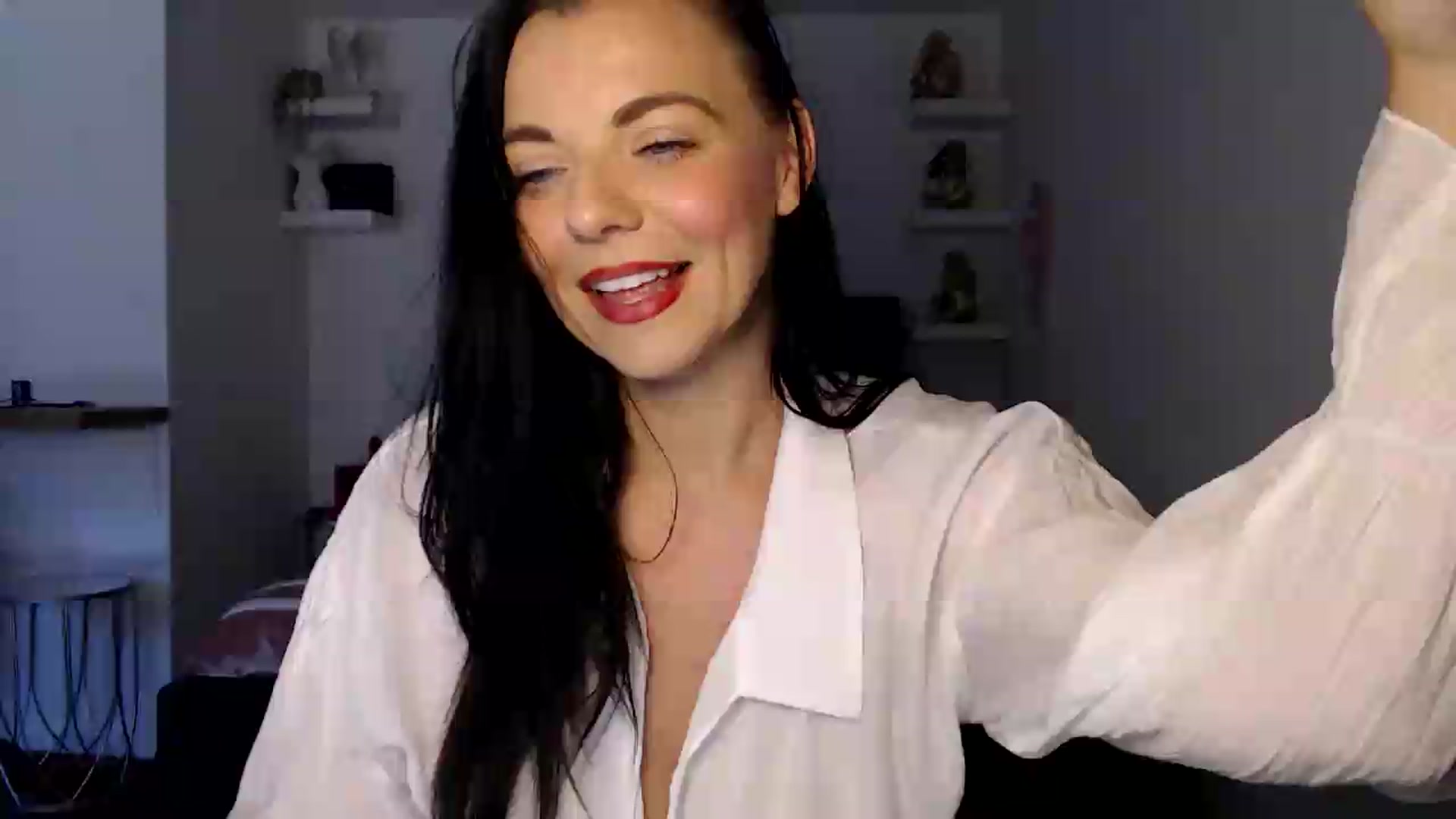 Gallery image thumbnail from innocentSamx's myfreecams stream on, 08/14/2026, 12:55 image 12 of 20
