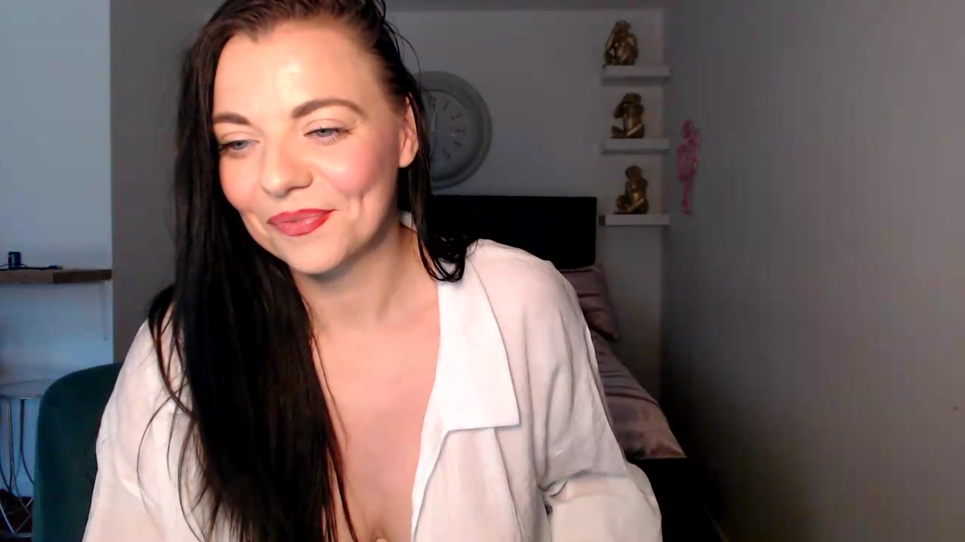 Gallery image thumbnail from innocentSamx's myfreecams stream on, 08/14/2026, 12:55 image 8 of 20