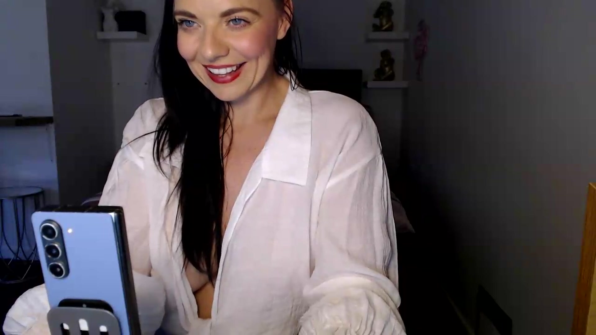 Gallery image thumbnail from innocentSamx's myfreecams stream on, 08/14/2026, 15:27 image 10 of 20